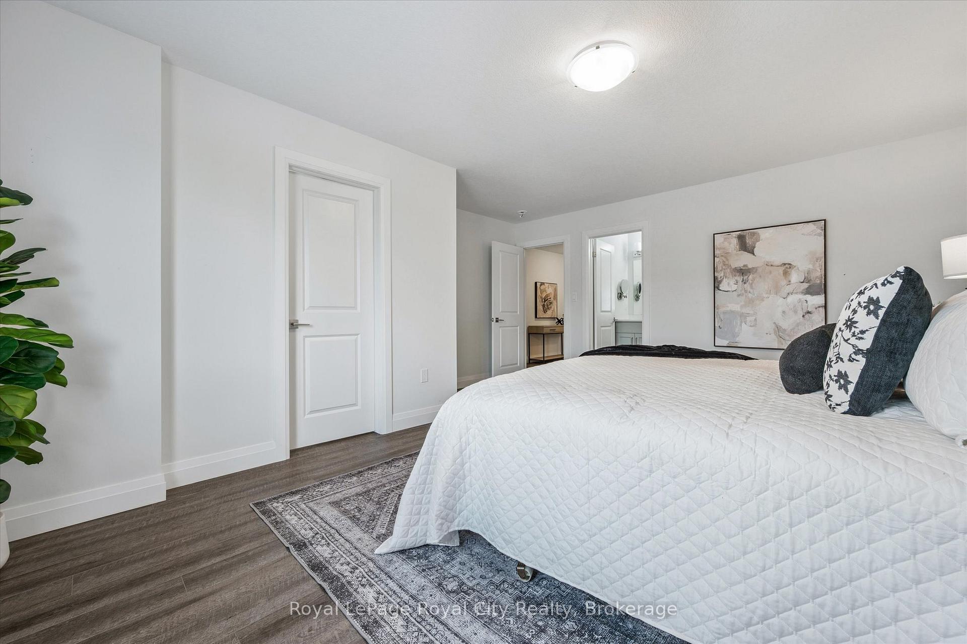 Photo 22 of 34 Wideman Boulevard, Guelph, Victoria North — HOMEH