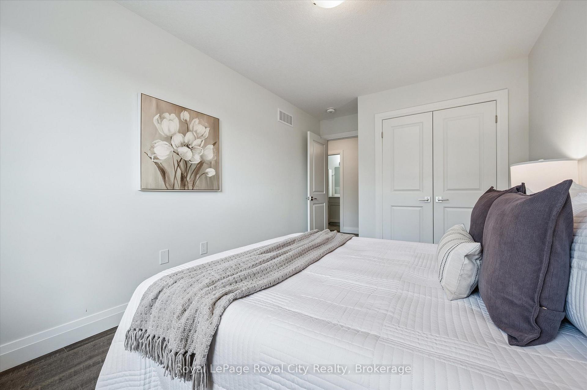 Photo 27 of 34 Wideman Boulevard, Guelph, Victoria North — HOMEH
