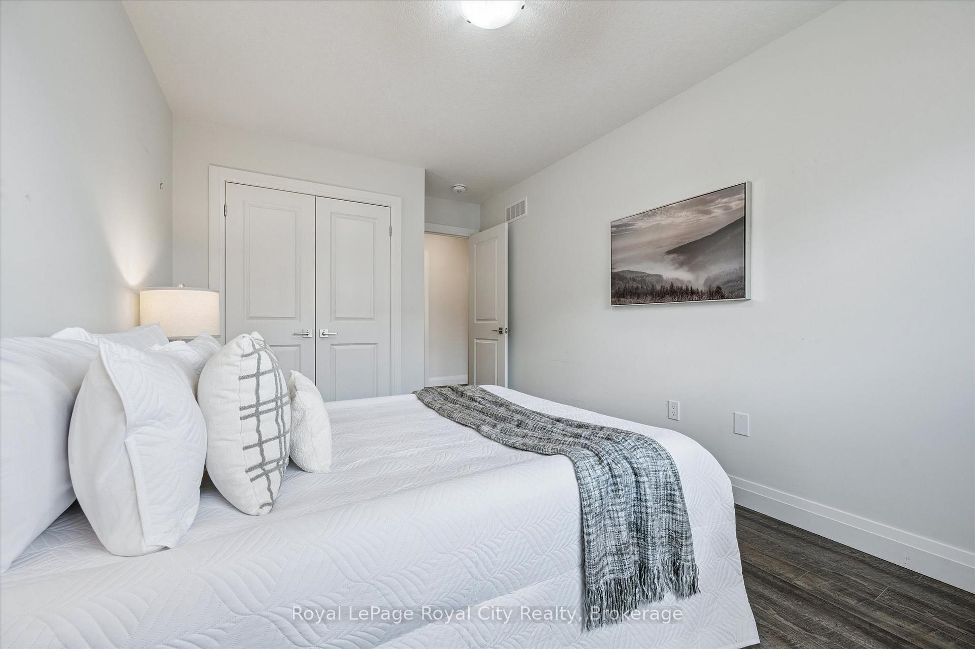 Photo 29 of 34 Wideman Boulevard, Guelph, Victoria North — HOMEH