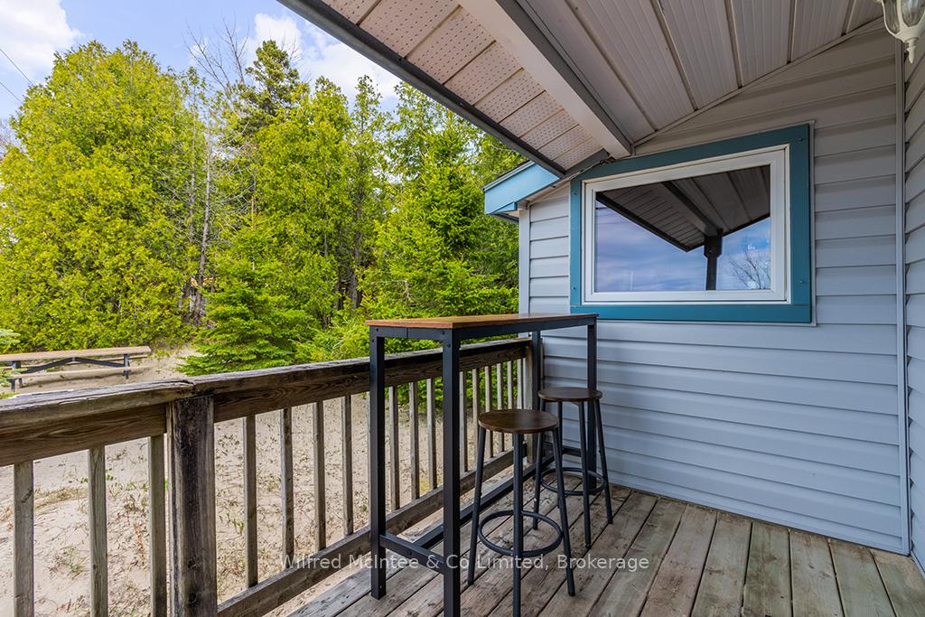 Photo 11 of 16 Shore Road, Vaughan, Vellore Village — HOMEH
