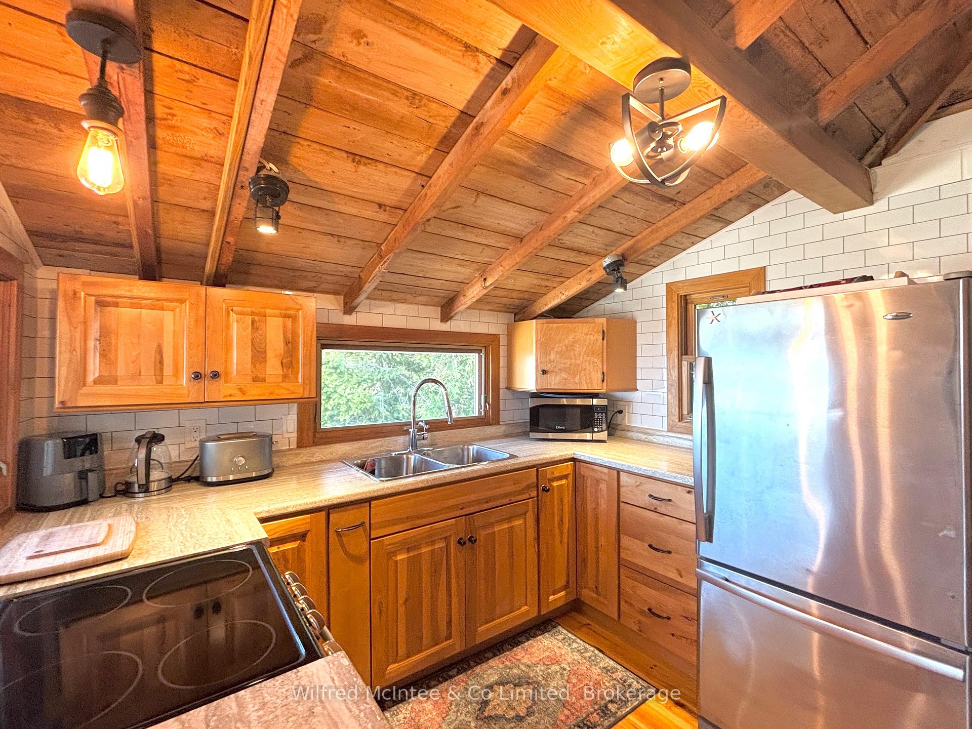 Photo 29 of 16 Shore Road, Vaughan, Vellore Village — HOMEH