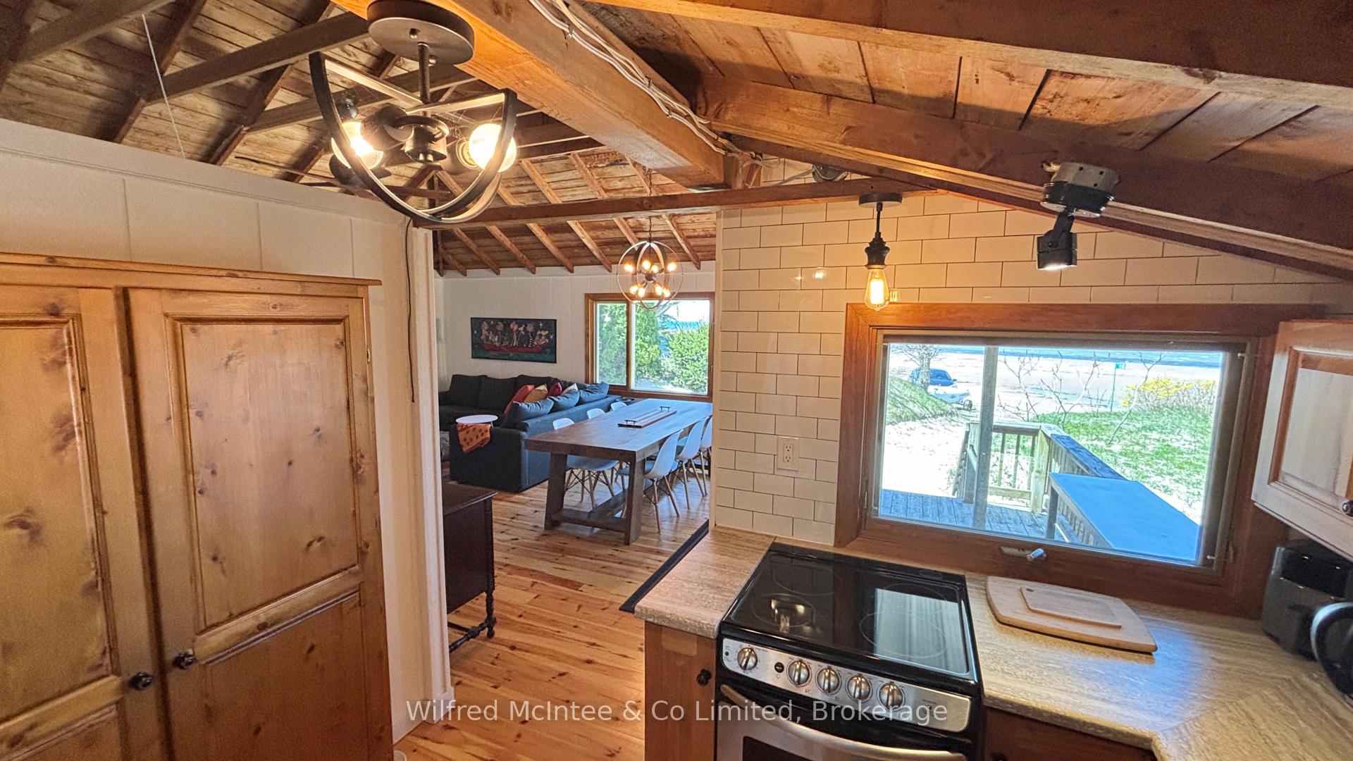 Photo 28 of 16 Shore Road, Vaughan, Vellore Village — HOMEH