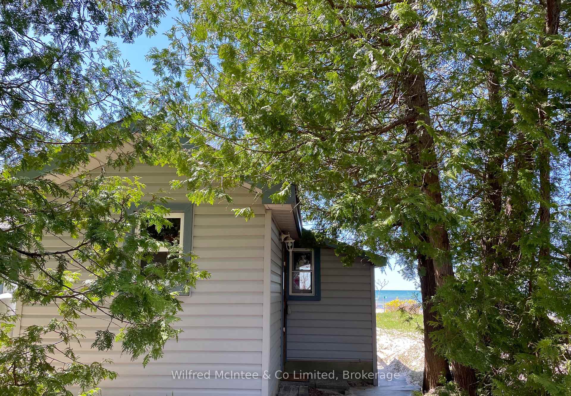 Photo 45 of 16 Shore Road, Vaughan, Vellore Village — HOMEH