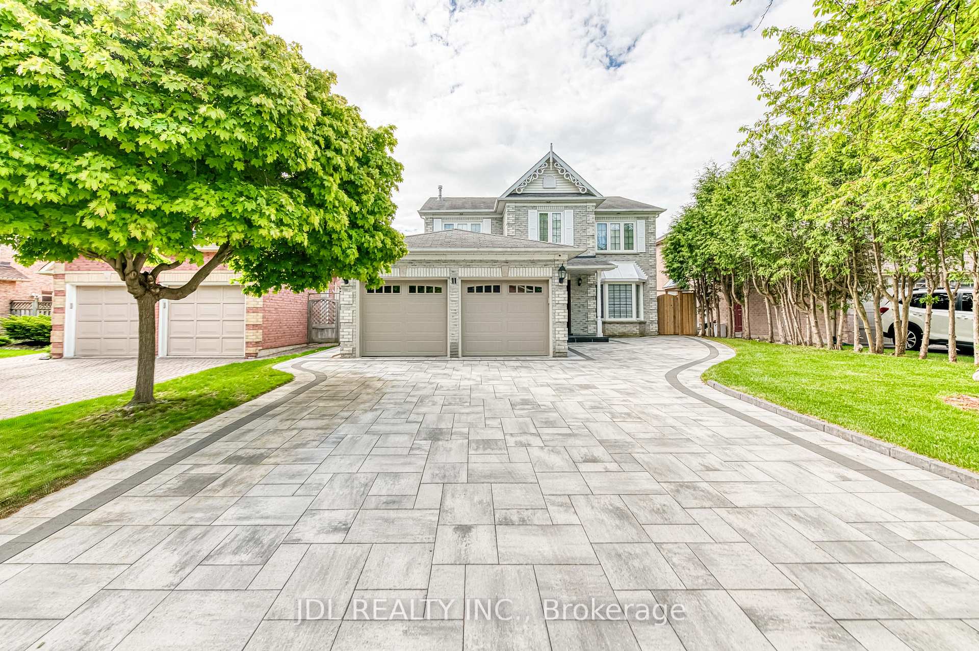 Photo 1 of 11 Heatherwood Crescent, Markham, Unionville — HOMEH