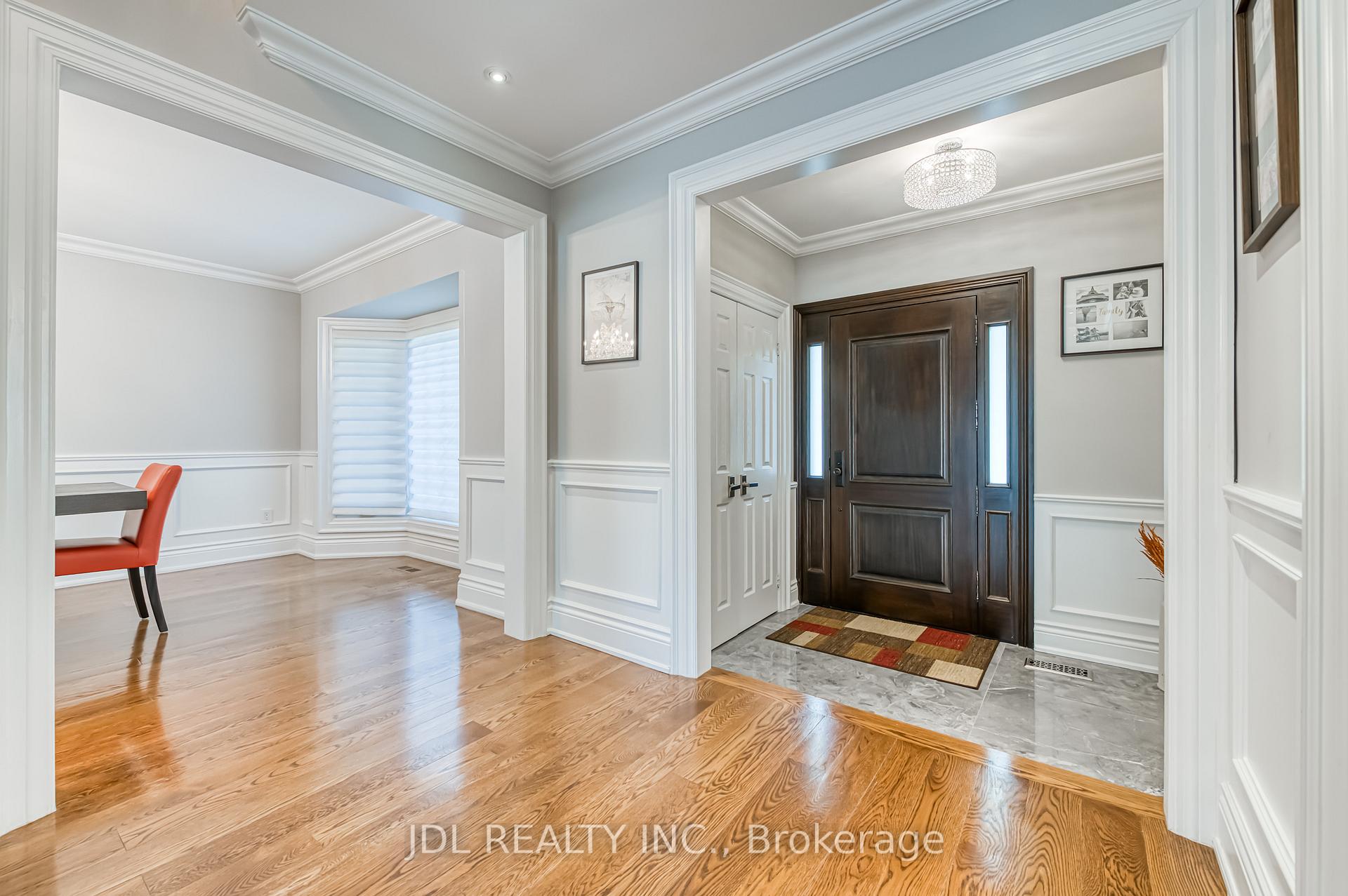 Photo 2 of 11 Heatherwood Crescent, Markham, Unionville — HOMEH