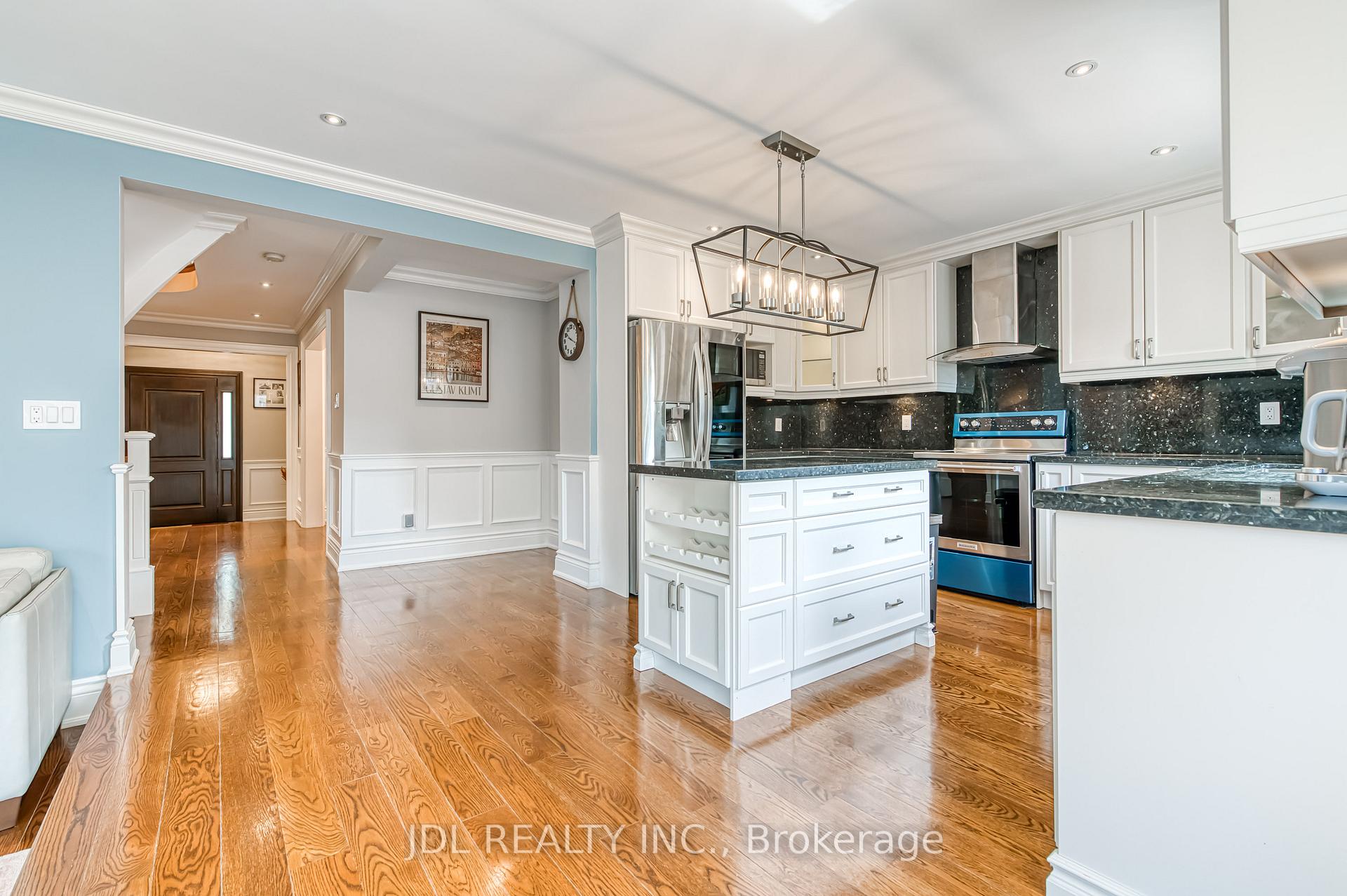 Photo 13 of 11 Heatherwood Crescent, Markham, Unionville — HOMEH