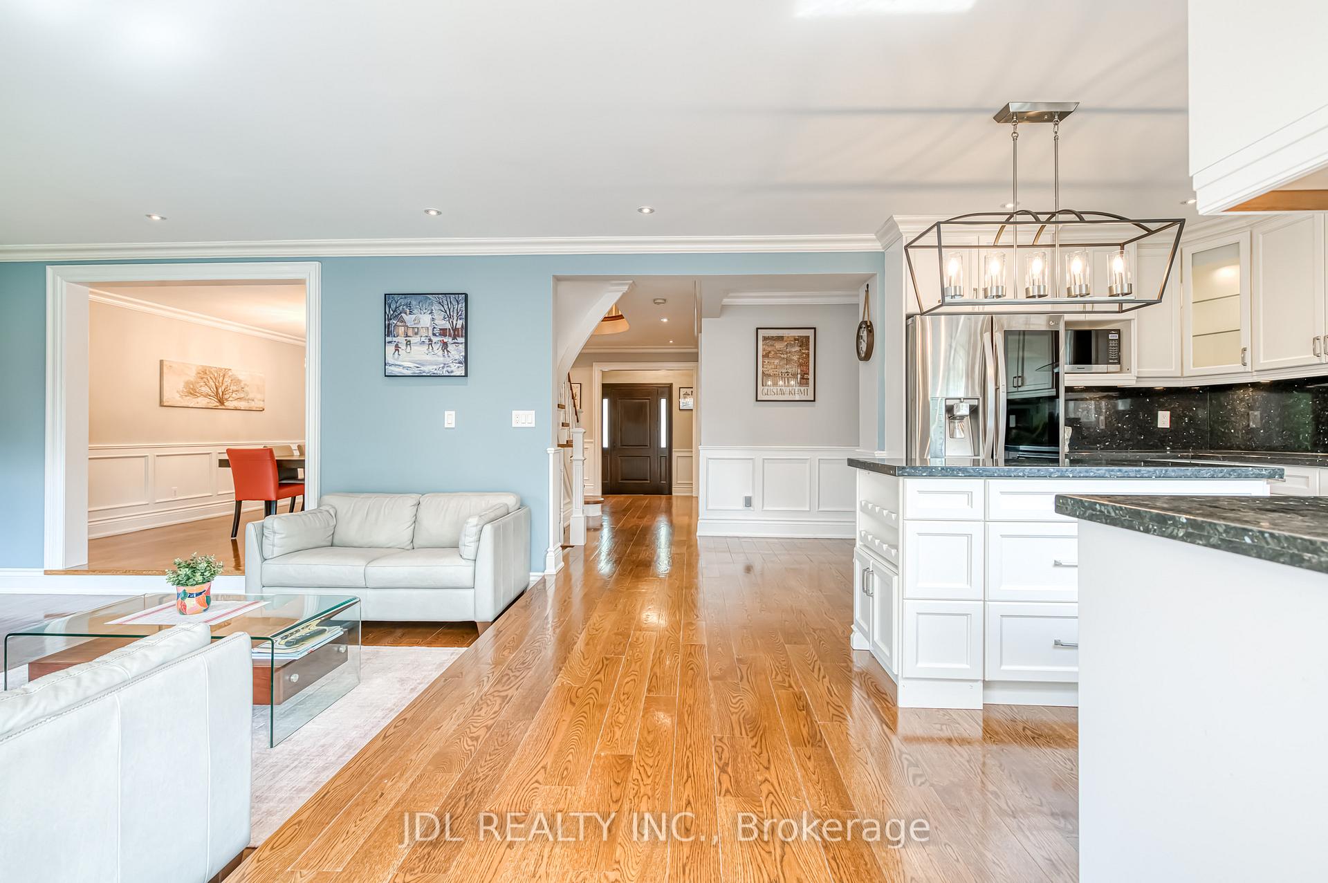 Photo 12 of 11 Heatherwood Crescent, Markham, Unionville — HOMEH