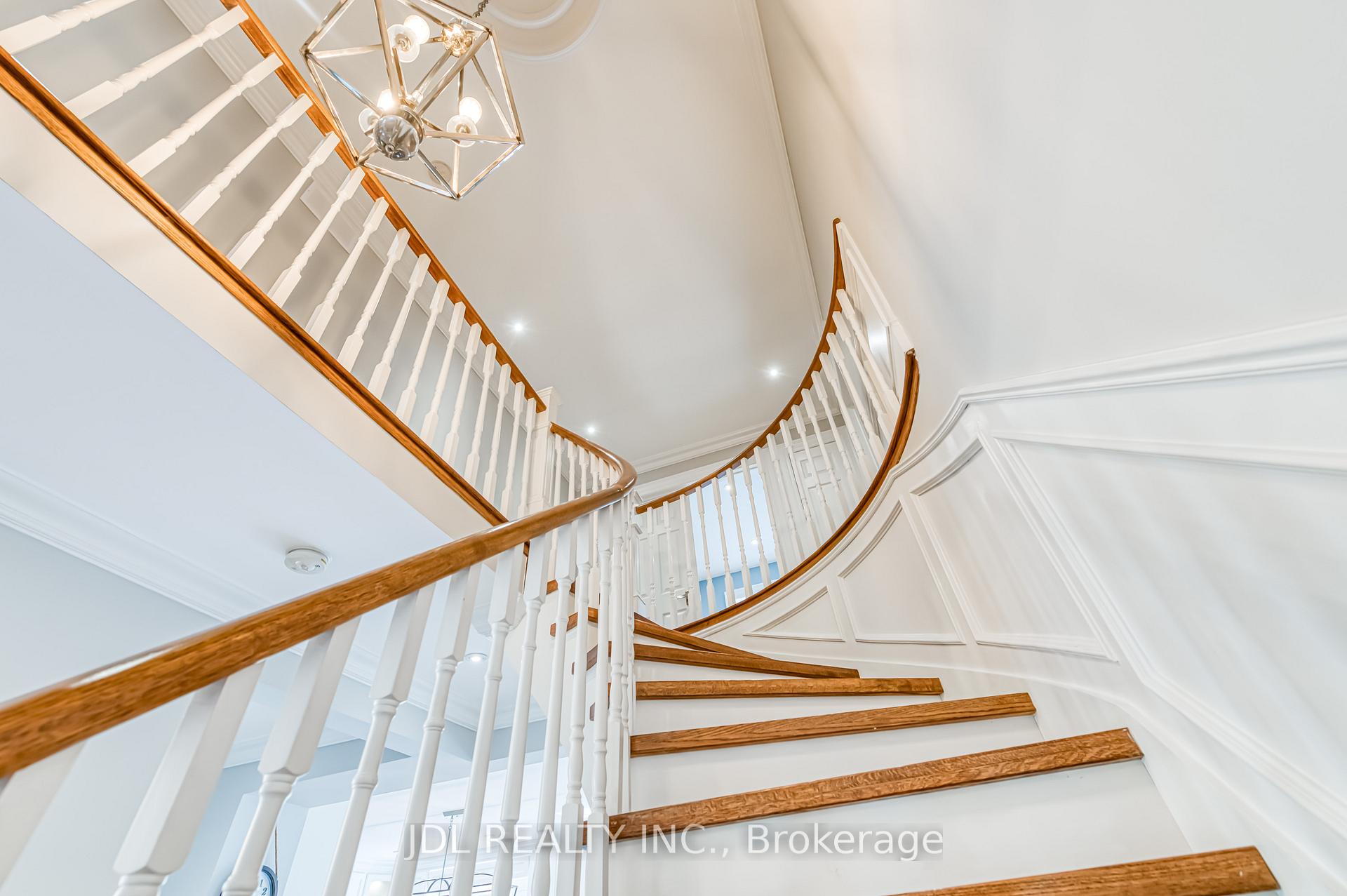 Photo 22 of 11 Heatherwood Crescent, Markham, Unionville — HOMEH