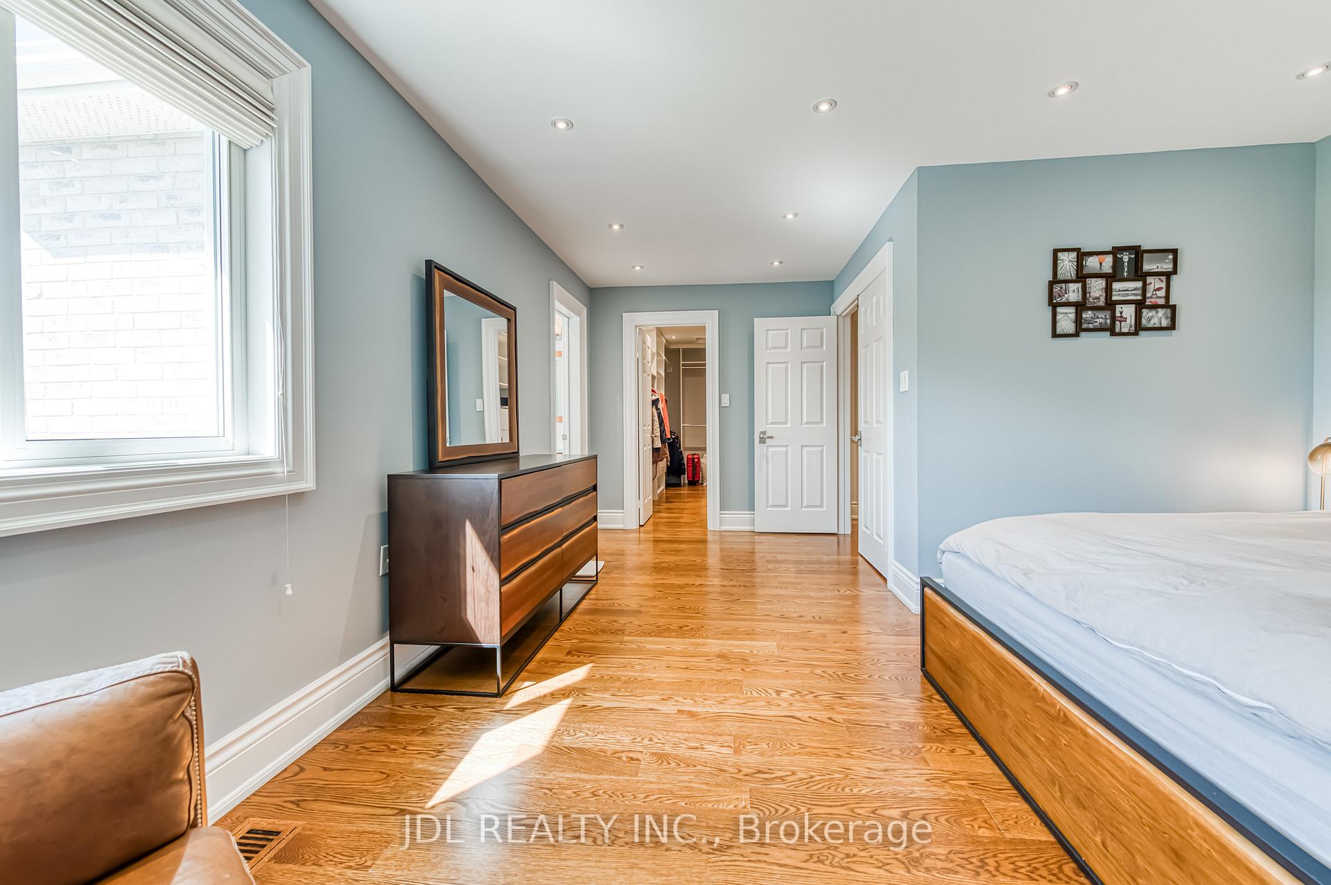Photo 27 of 11 Heatherwood Crescent, Markham, Unionville — HOMEH