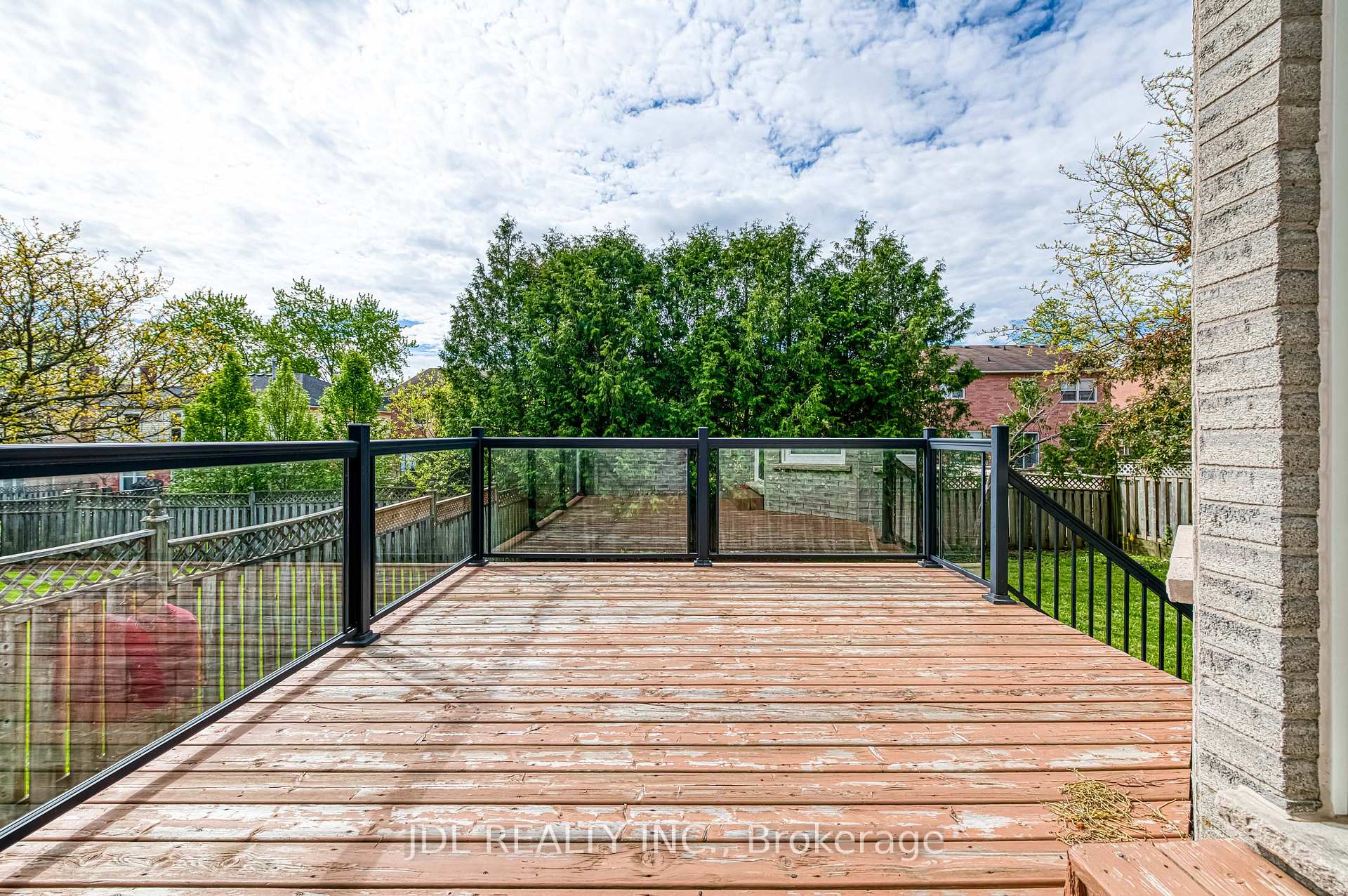 Photo 43 of 11 Heatherwood Crescent, Markham, Unionville — HOMEH