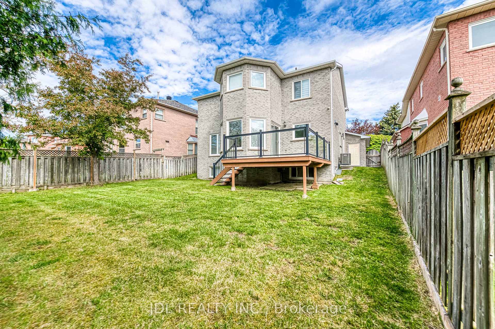 Photo 40 of 11 Heatherwood Crescent, Markham, Unionville — HOMEH