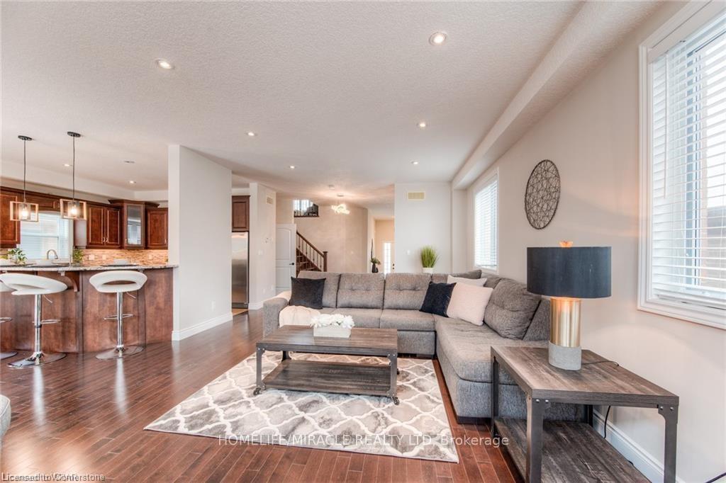 Photo 4 of 313 Zeller Drive, Kitchener, Grand River South — HOMEH