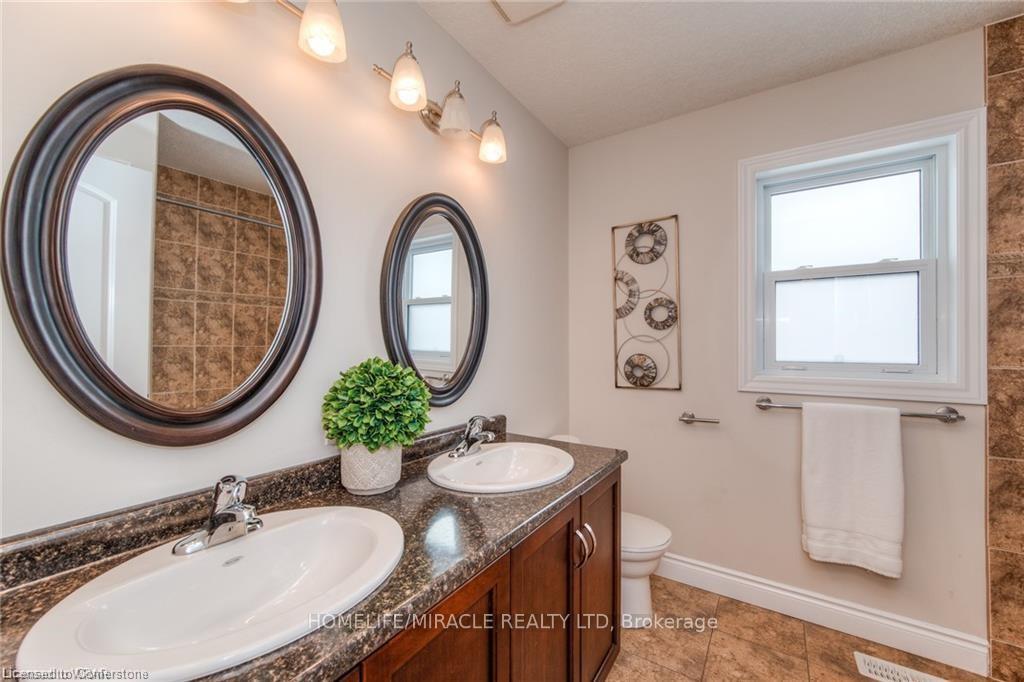 Photo 16 of 313 Zeller Drive, Kitchener, Grand River South — HOMEH
