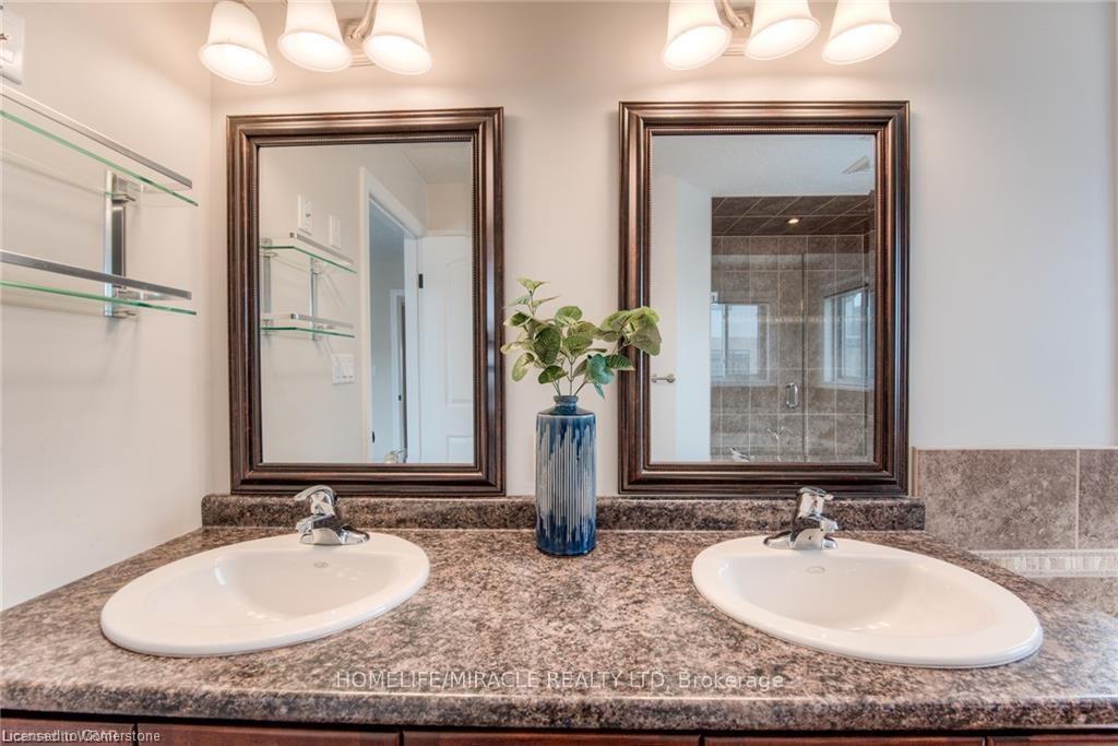 Photo 10 of 313 Zeller Drive, Kitchener, Grand River South — HOMEH