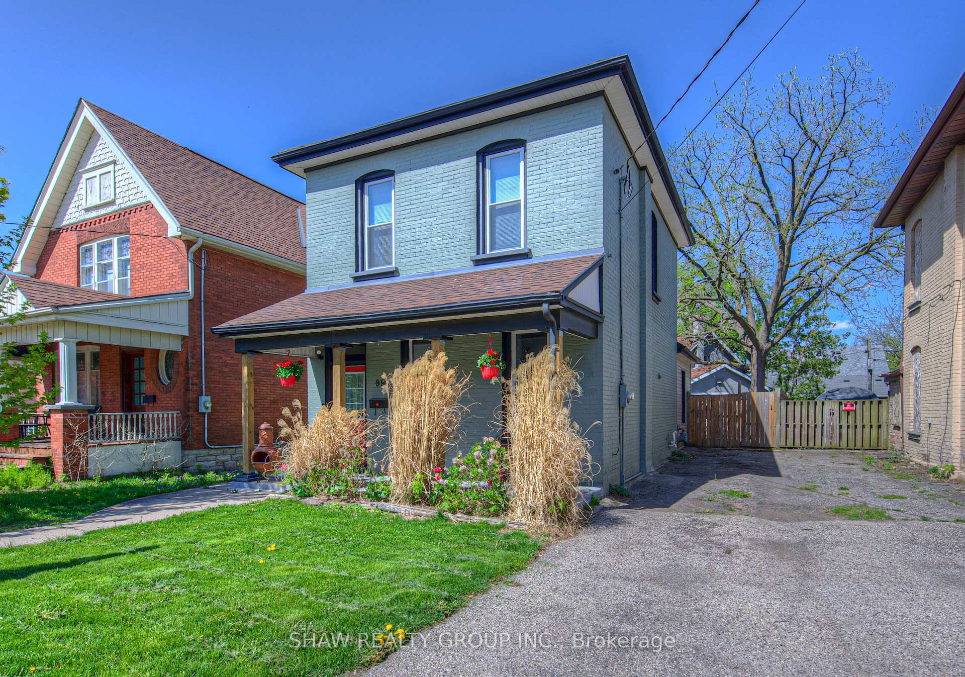 Photo 2 of 89 Park Avenue, Brantford — HOMEH