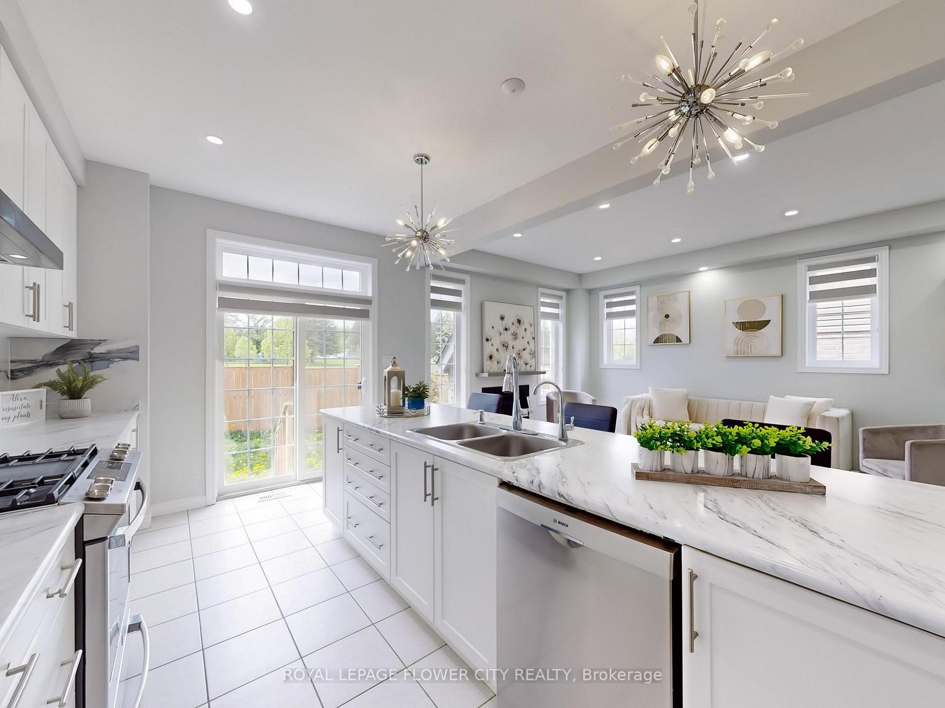 Photo 16 of 22 Gleason Crescent, Kitchener — HOMEH