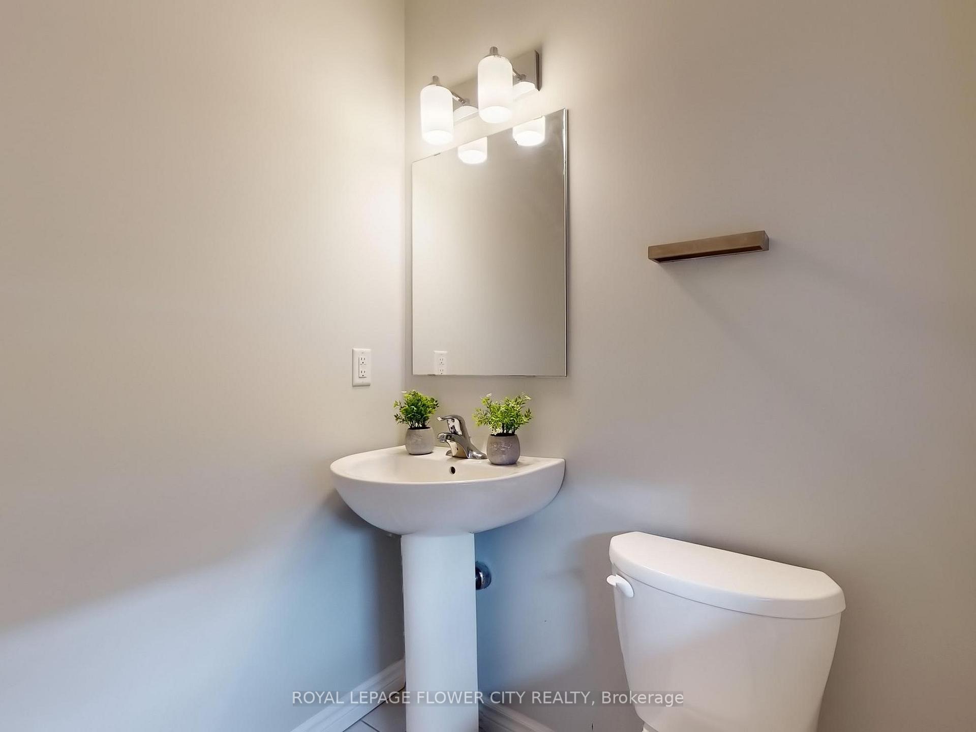 Photo 19 of 22 Gleason Crescent, Kitchener — HOMEH