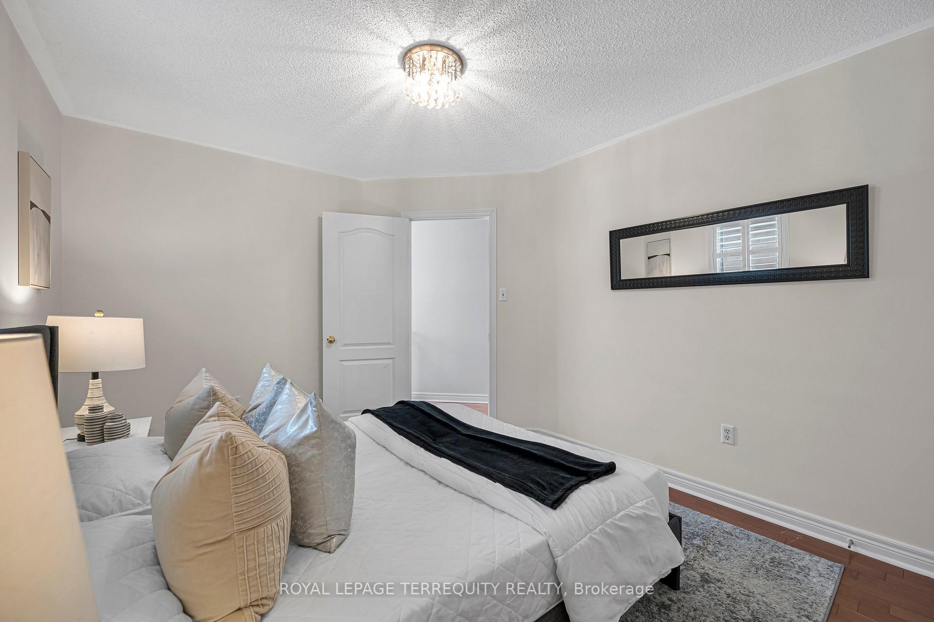 Photo 22 of 31 Brockman Crescent, Ajax, Central West — HOMEH