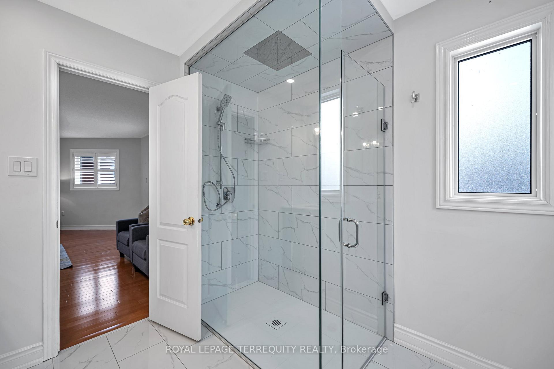 Photo 33 of 31 Brockman Crescent, Ajax, Central West — HOMEH