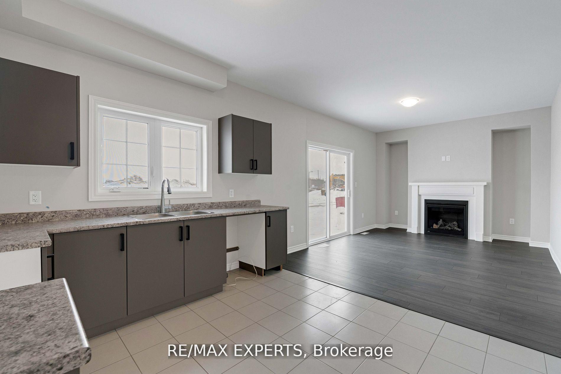 Photo 9 of 282 Springfield Crescent, Clearview, Stayner — HOMEH