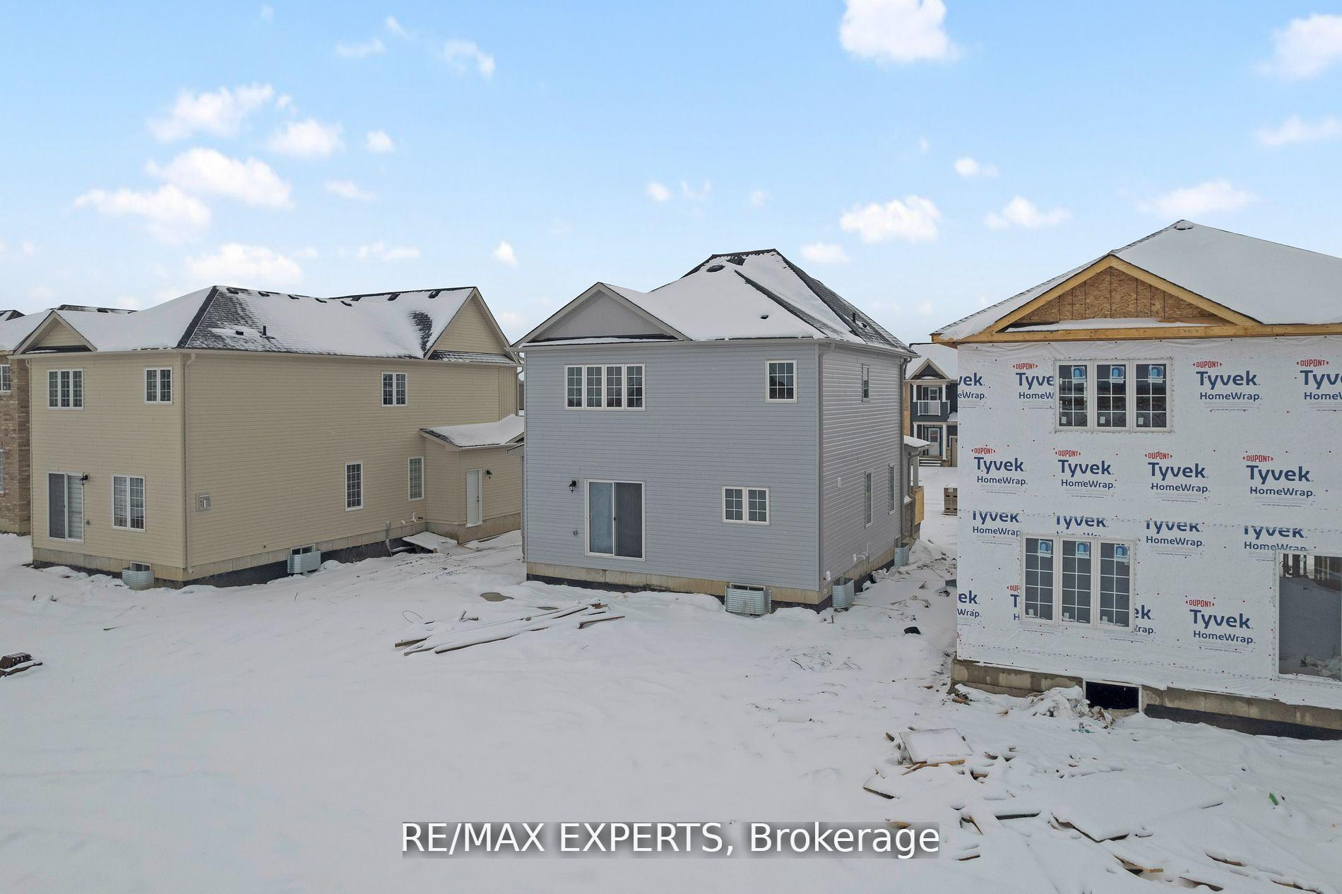 Photo 29 of 282 Springfield Crescent, Clearview, Stayner — HOMEH