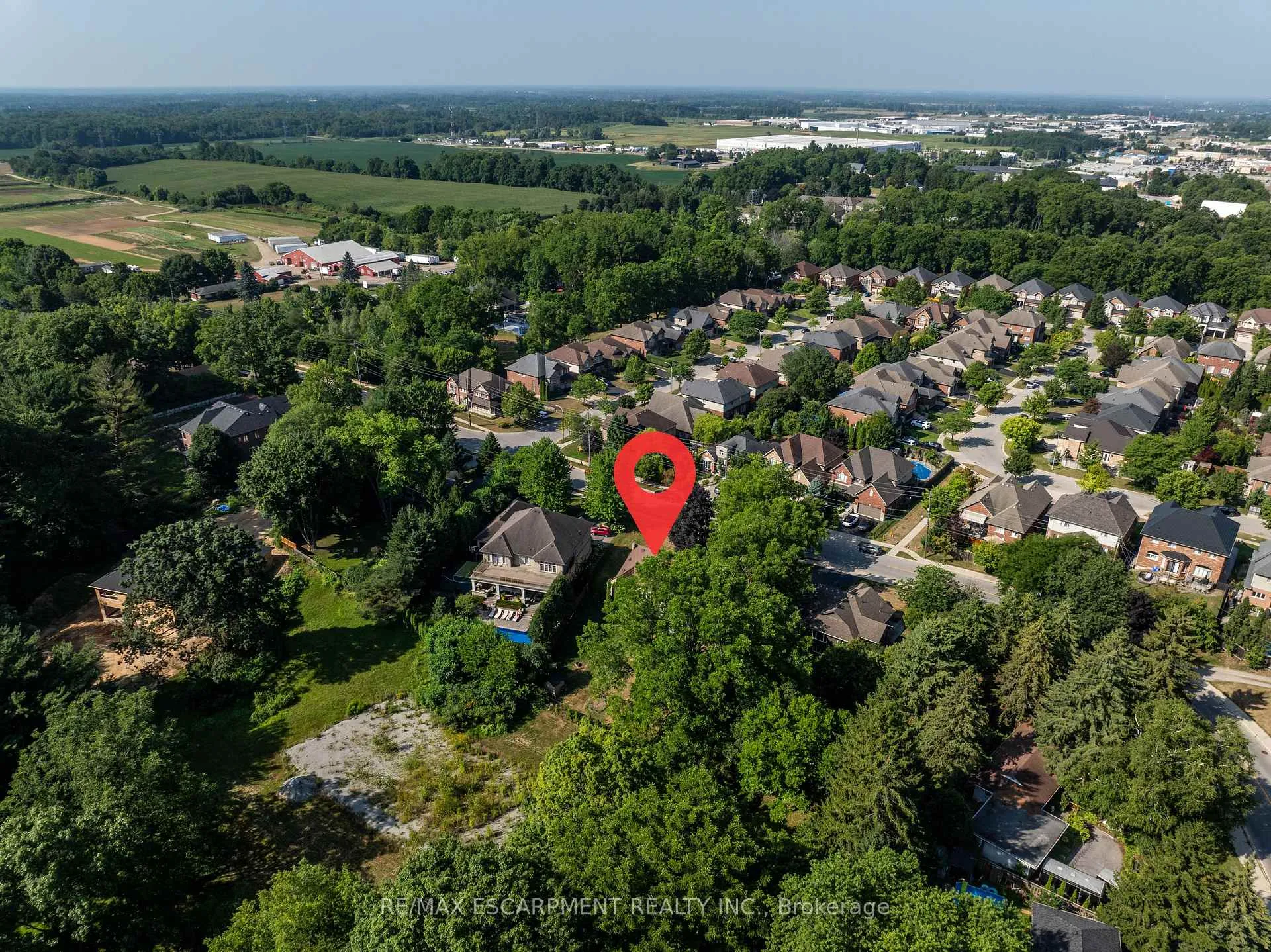 Photo 22 of 473 Hamilton Drive, Hamilton, Ancaster — HOMEH