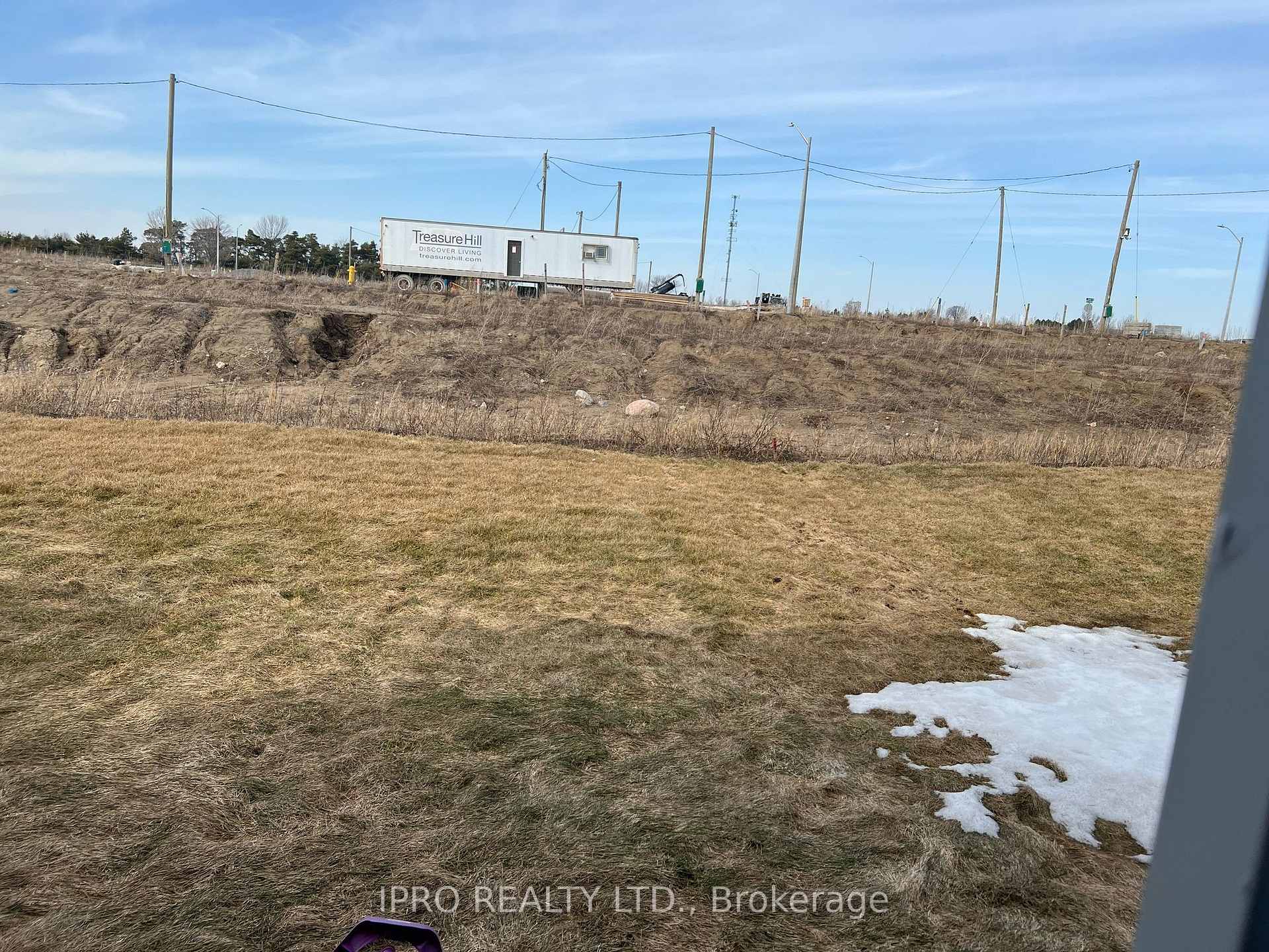 Photo 47 of 74 Ed Ewert Avenue, Clarington, Newcastle — HOMEH