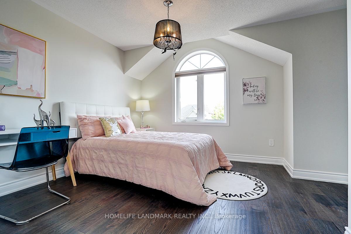 Photo 24 of 6 Keating Drive, Clarington, Newcastle — HOMEH