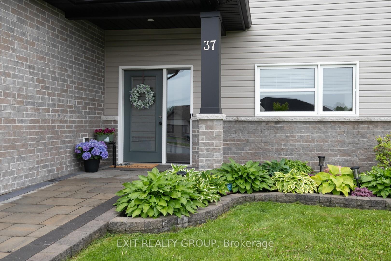 Front of 37 Caleb Crescent