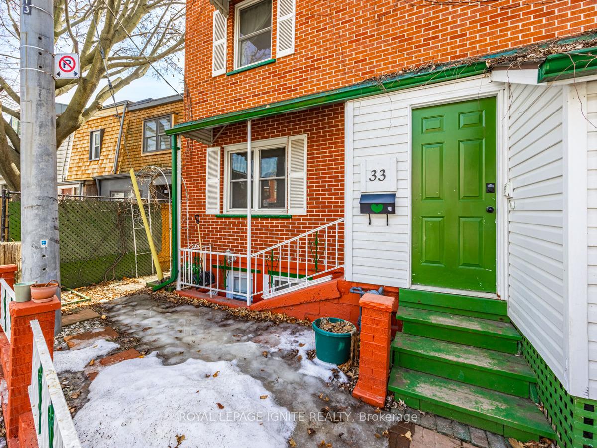 Photo 23 of 33 Delaney Crescent S, Toronto, Little Portugal — HOMEH
