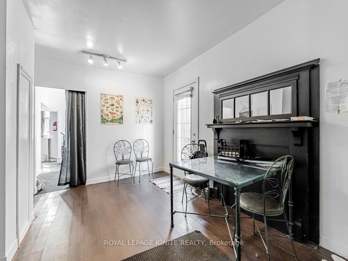 Photo 8 of 33 Delaney Crescent S, Toronto, Little Portugal — HOMEH