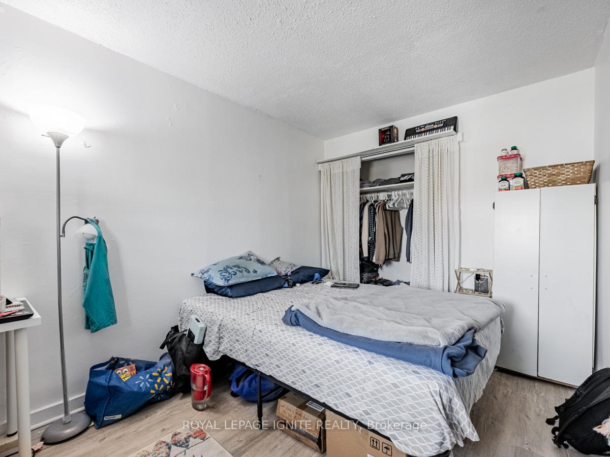 Photo 22 of 33 Delaney Crescent S, Toronto, Little Portugal — HOMEH