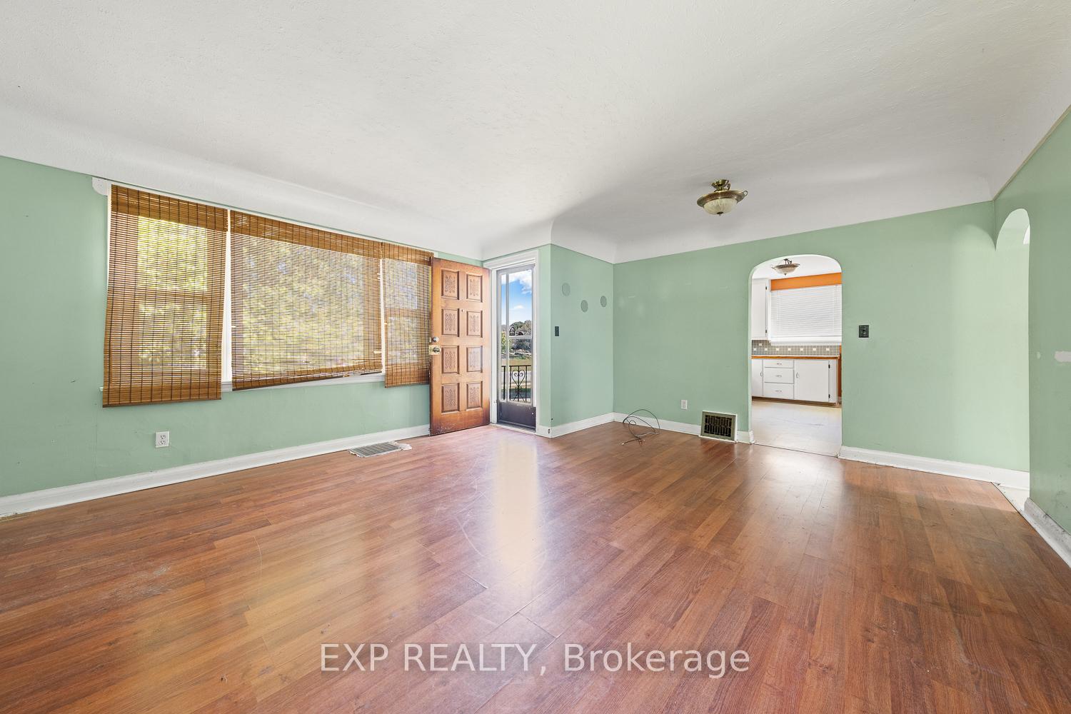 Photo 13 of 2030 Ritson Road N, Oshawa, Kedron — HOMEH