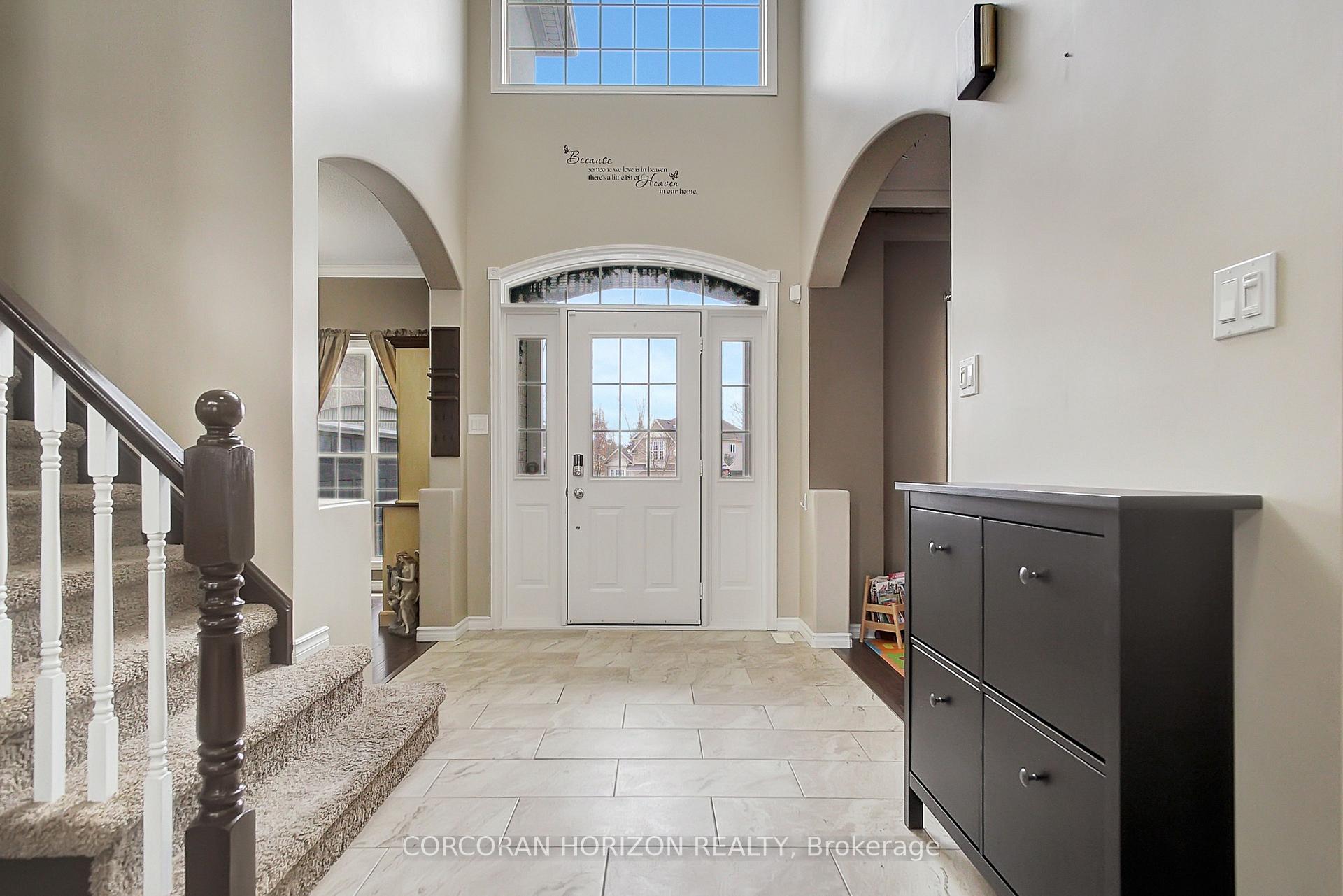 Photo 2 of 55 Woodcrest Court, Kitchener, Doon South — HOMEH