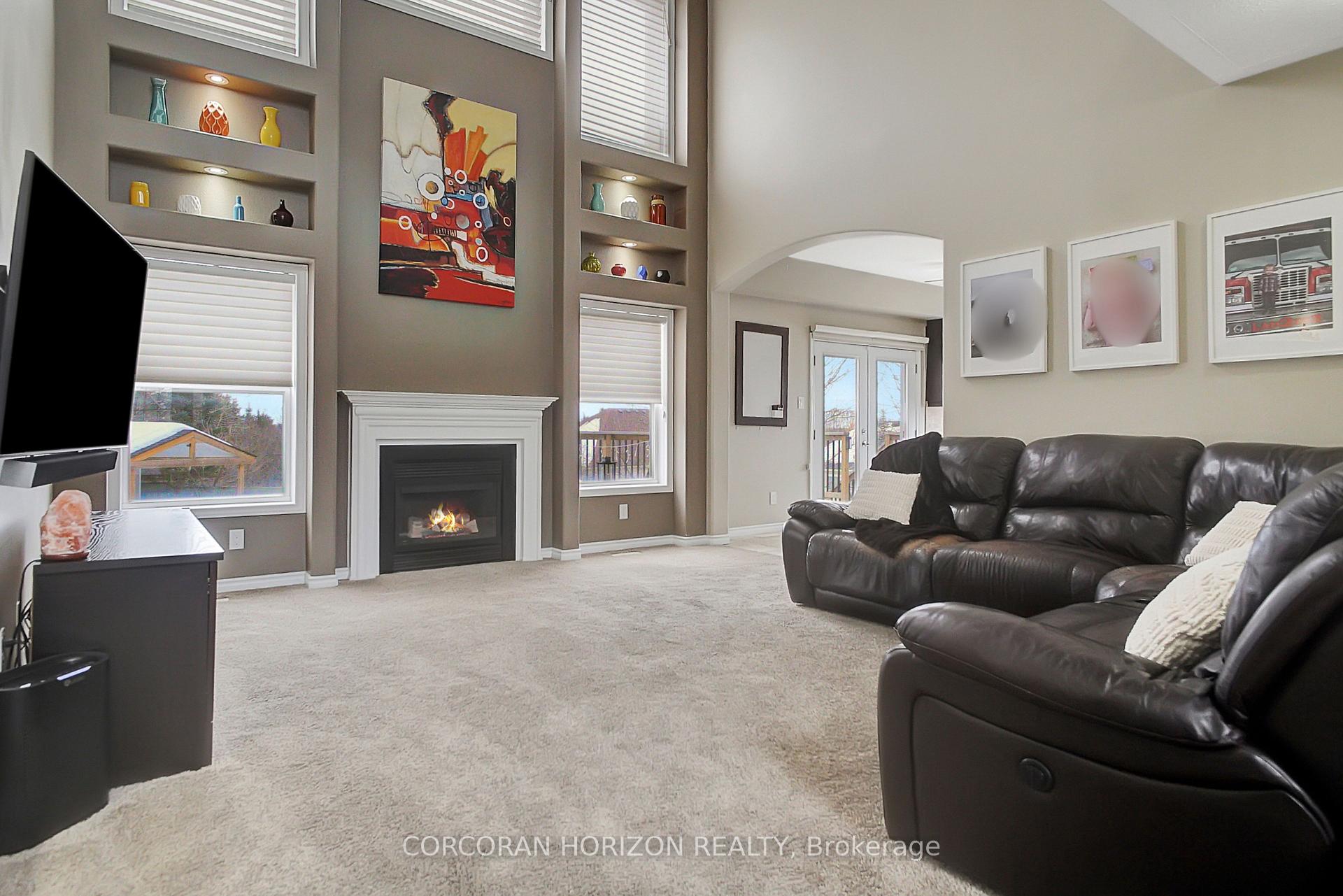Photo 10 of 55 Woodcrest Court, Kitchener, Doon South — HOMEH