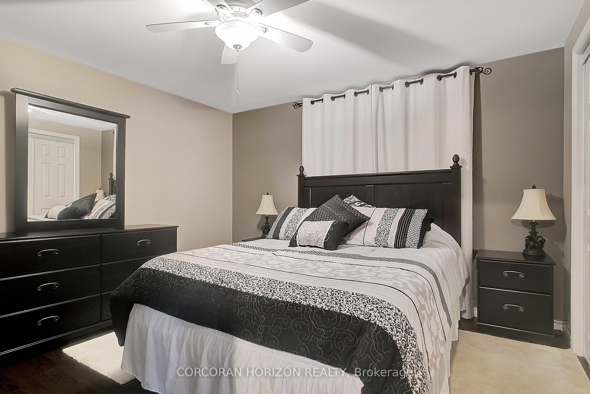 Photo 33 of 55 Woodcrest Court, Kitchener, Doon South — HOMEH