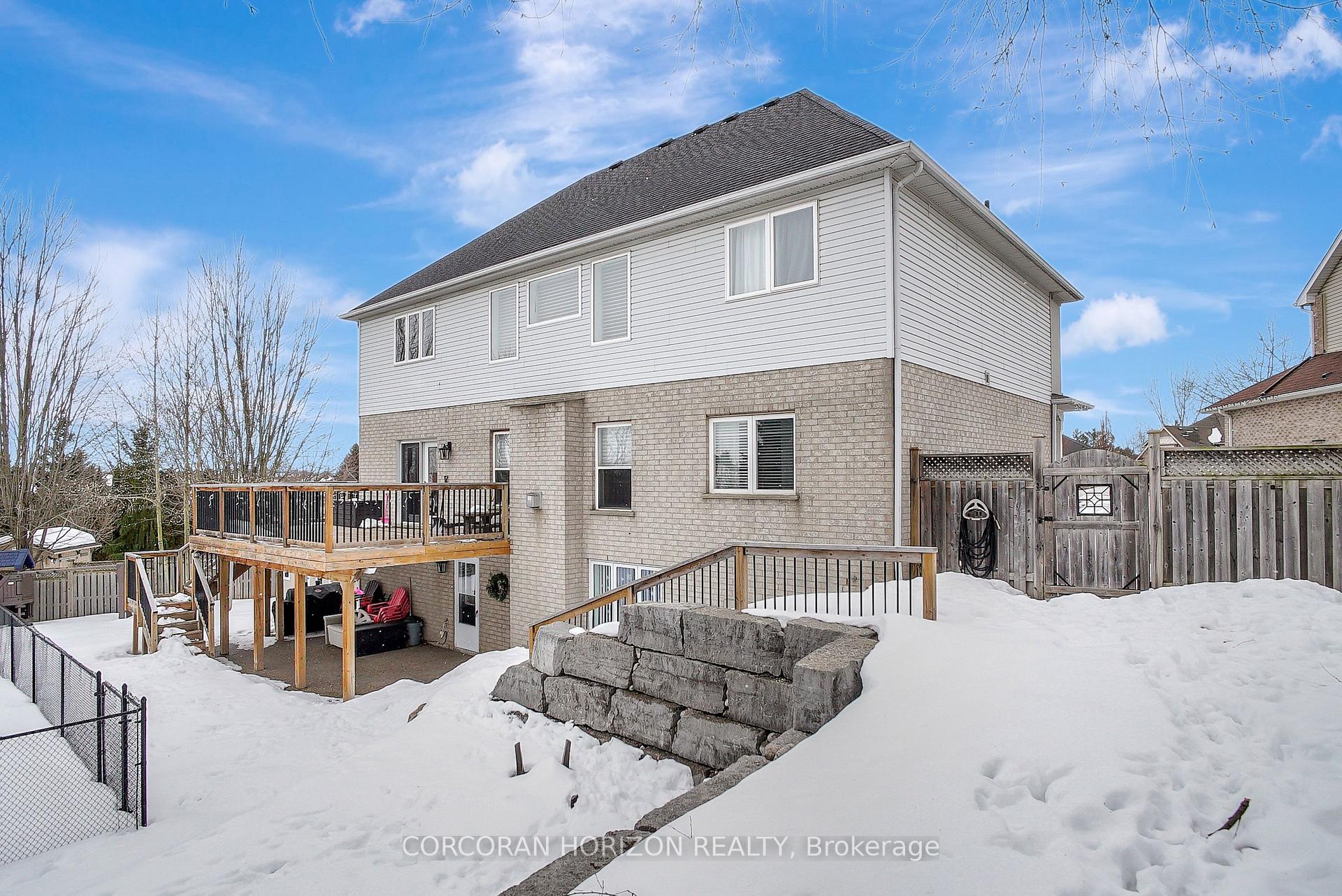 Photo 38 of 55 Woodcrest Court, Kitchener, Doon South — HOMEH