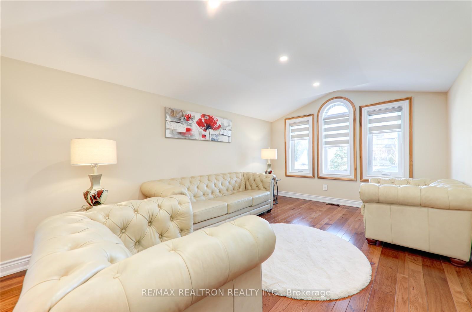 Photo 7 of 2240 Webster Boulevard, Innisfil, Alcona — HOMEH