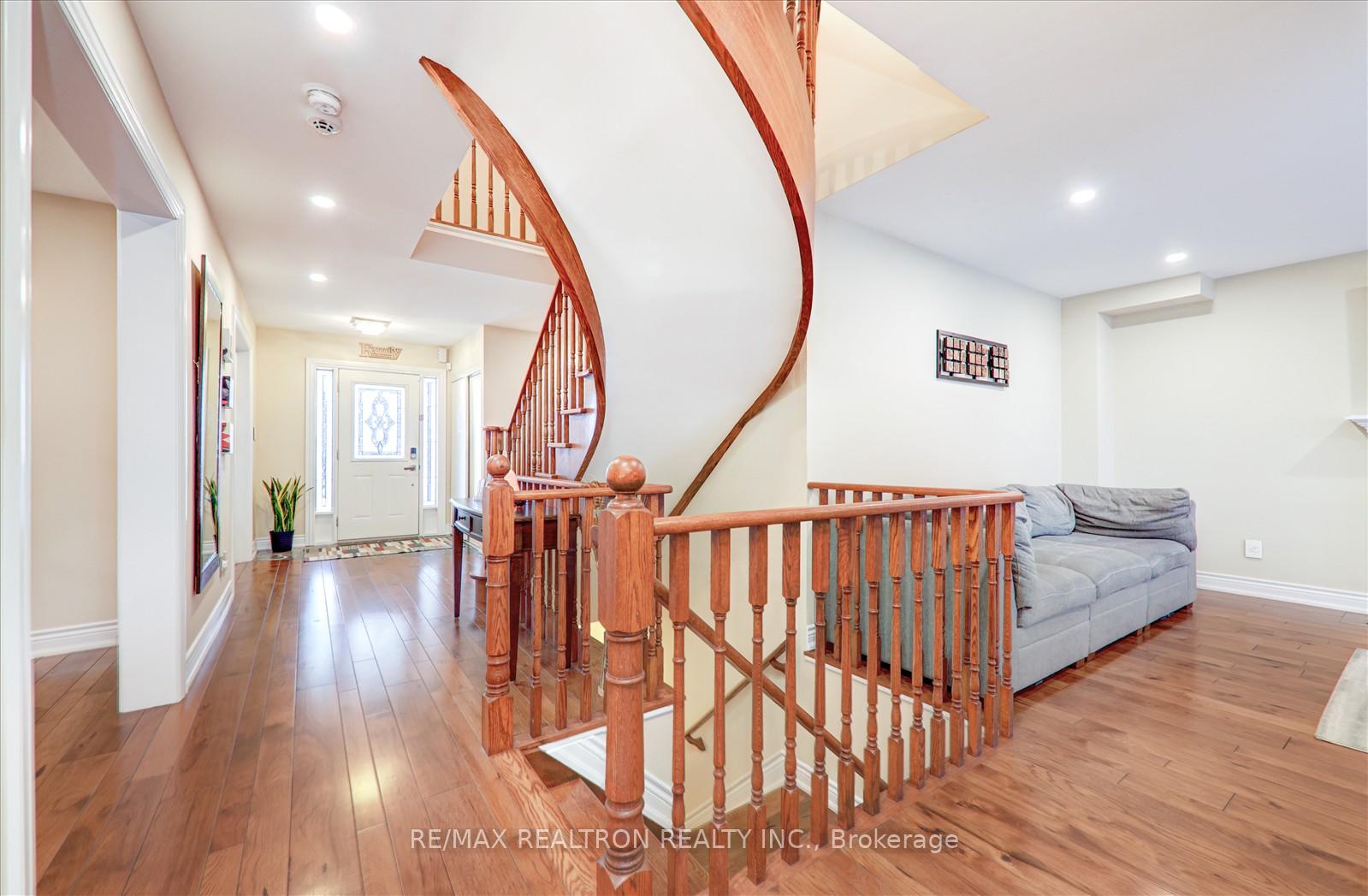 Photo 9 of 2240 Webster Boulevard, Innisfil, Alcona — HOMEH
