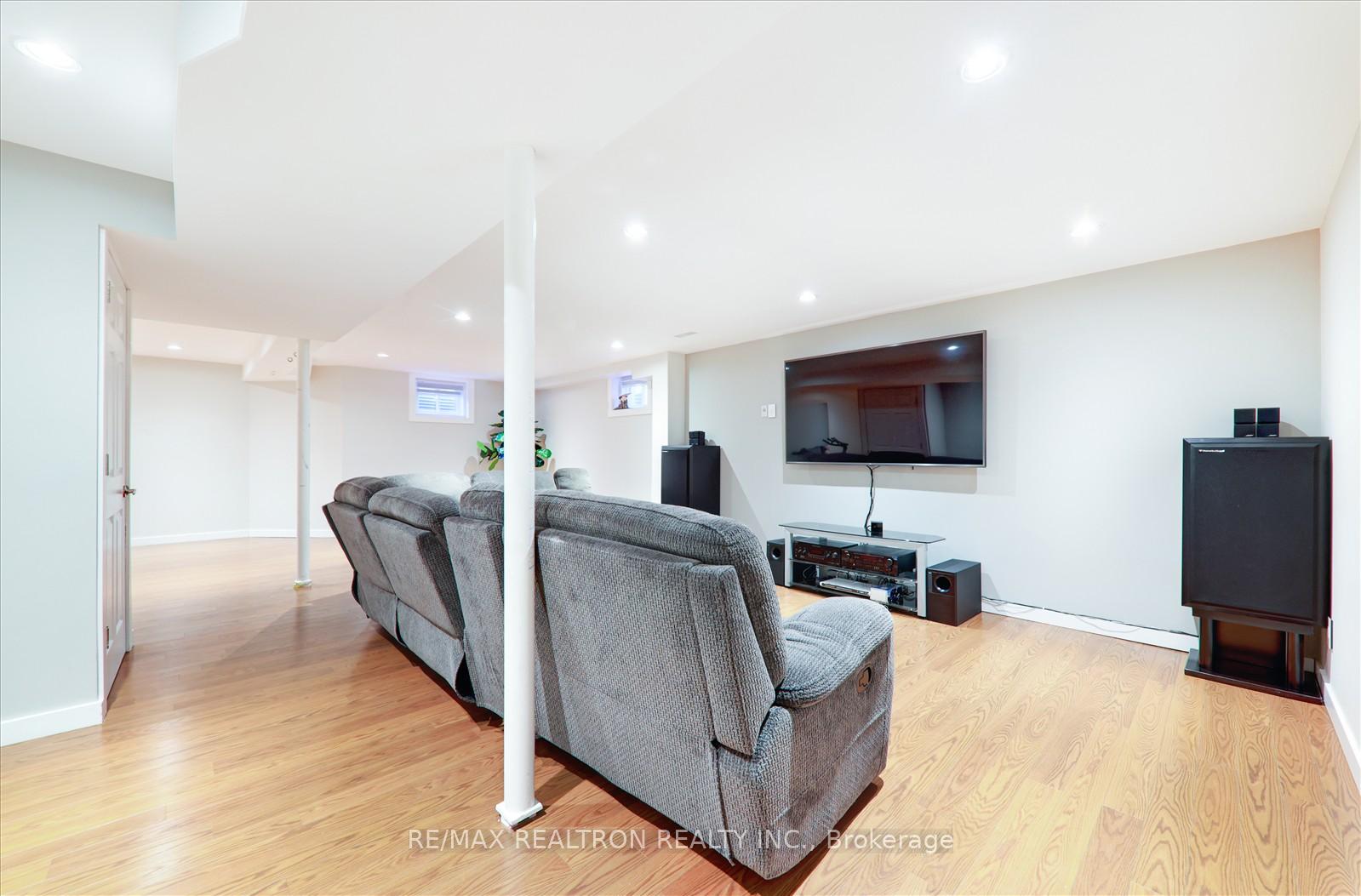 Photo 34 of 2240 Webster Boulevard, Innisfil, Alcona — HOMEH