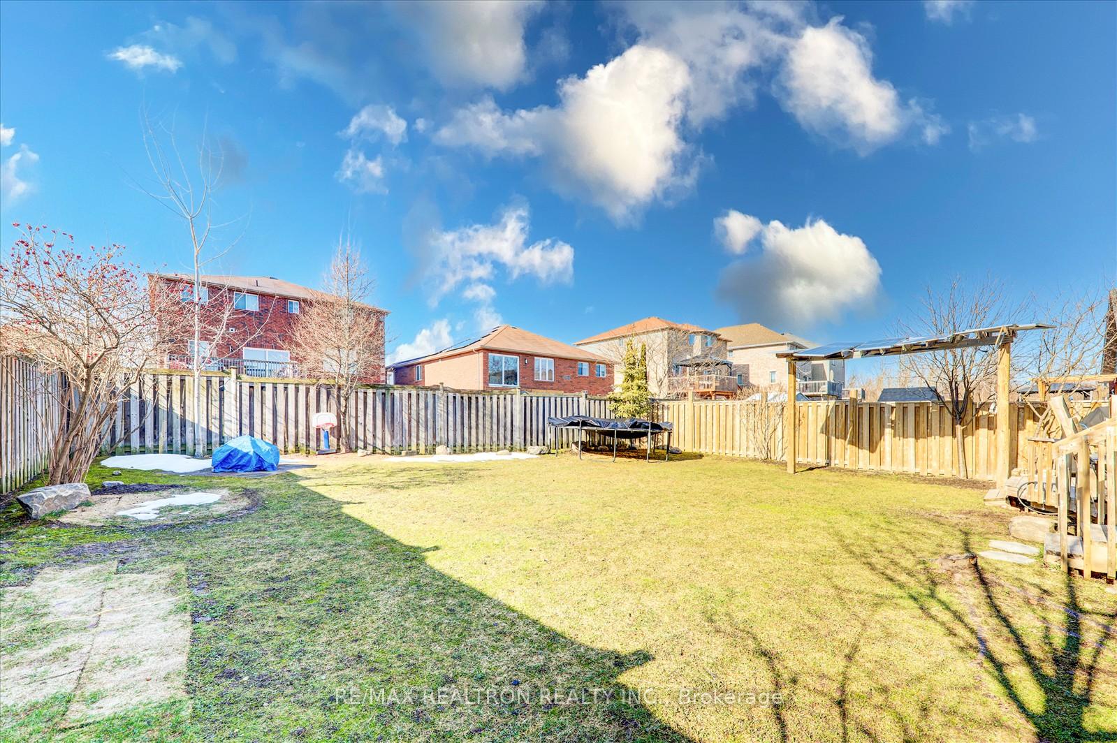 Photo 38 of 2240 Webster Boulevard, Innisfil, Alcona — HOMEH