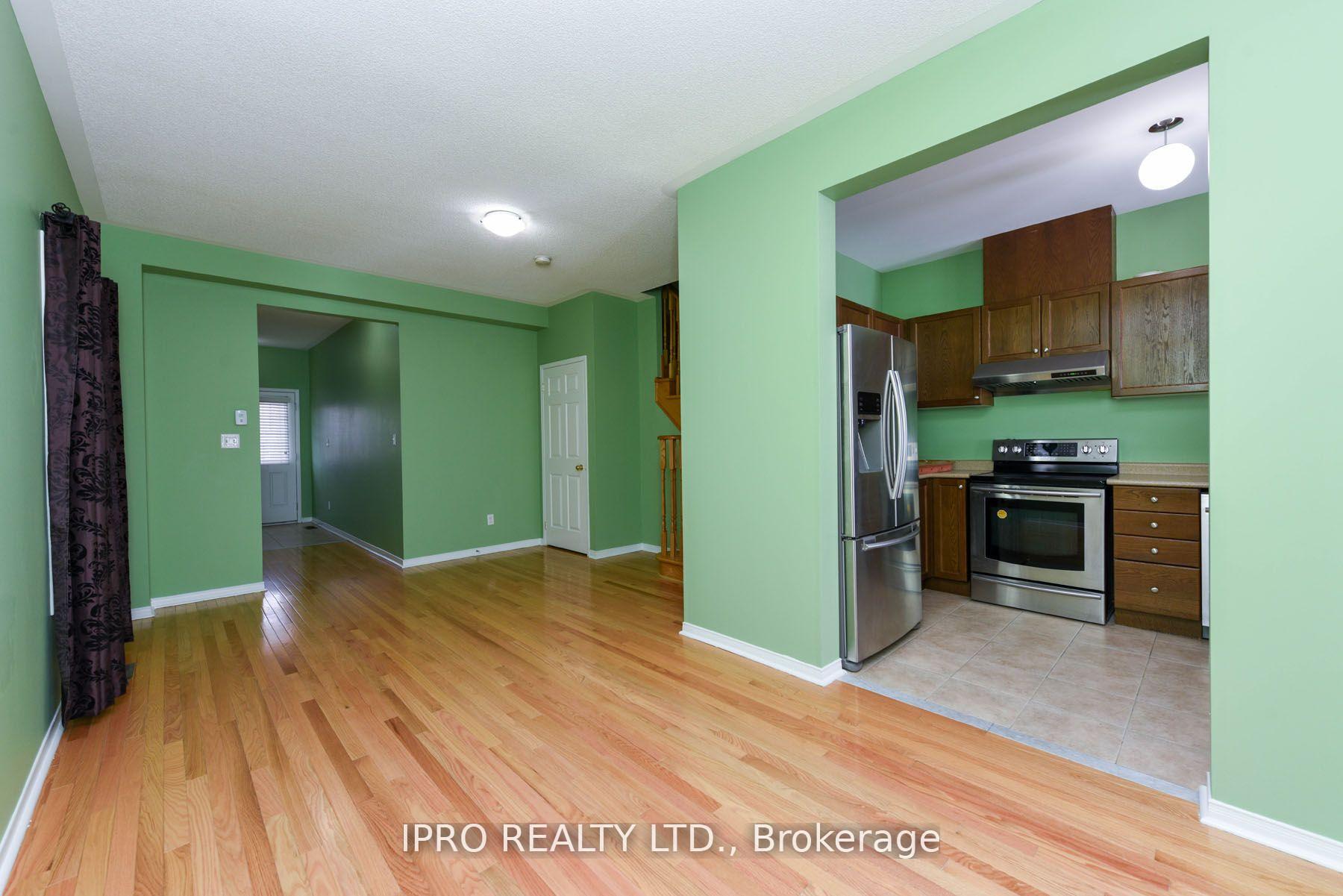 Photo 15 of 209 Checkerberry Crescent, Brampton, Sandringham-Wellington — HOMEH