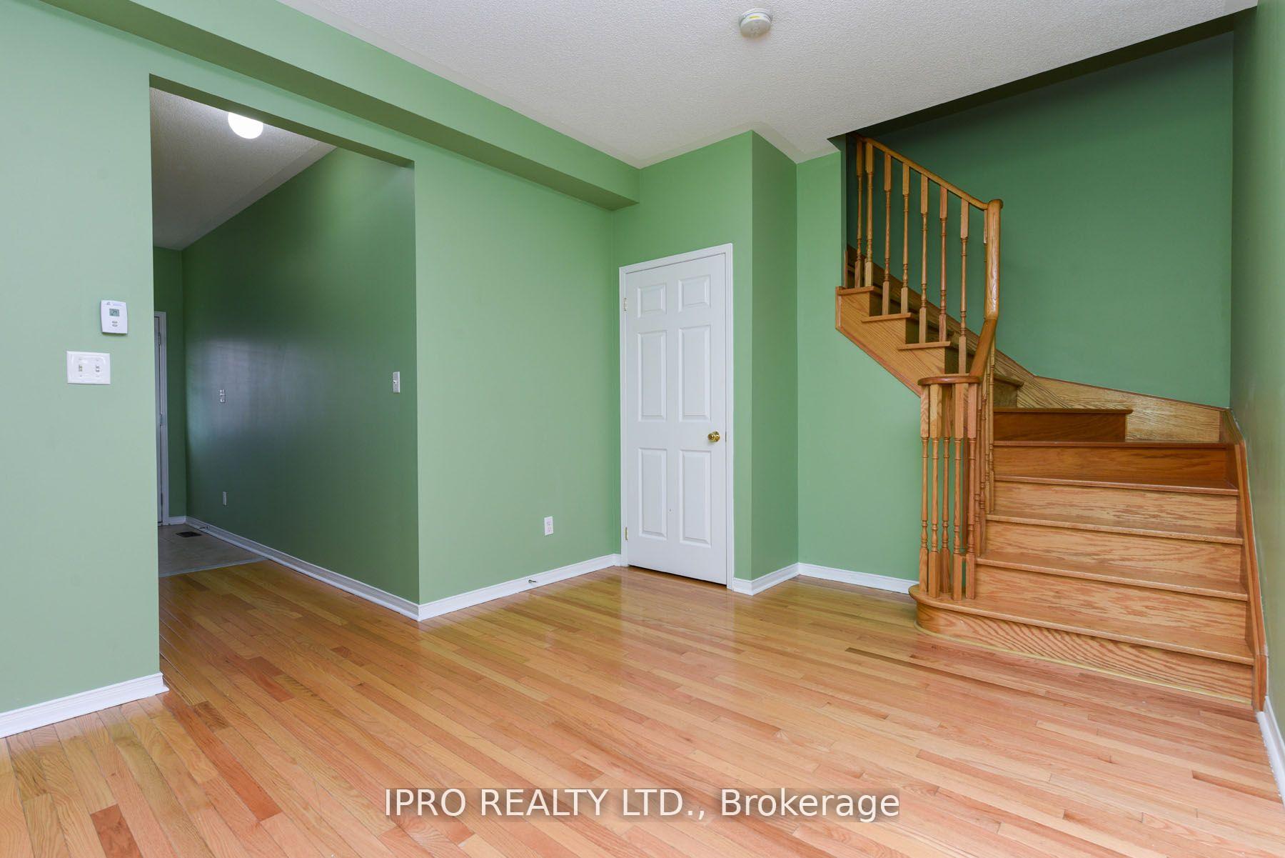 Photo 14 of 209 Checkerberry Crescent, Brampton, Sandringham-Wellington — HOMEH