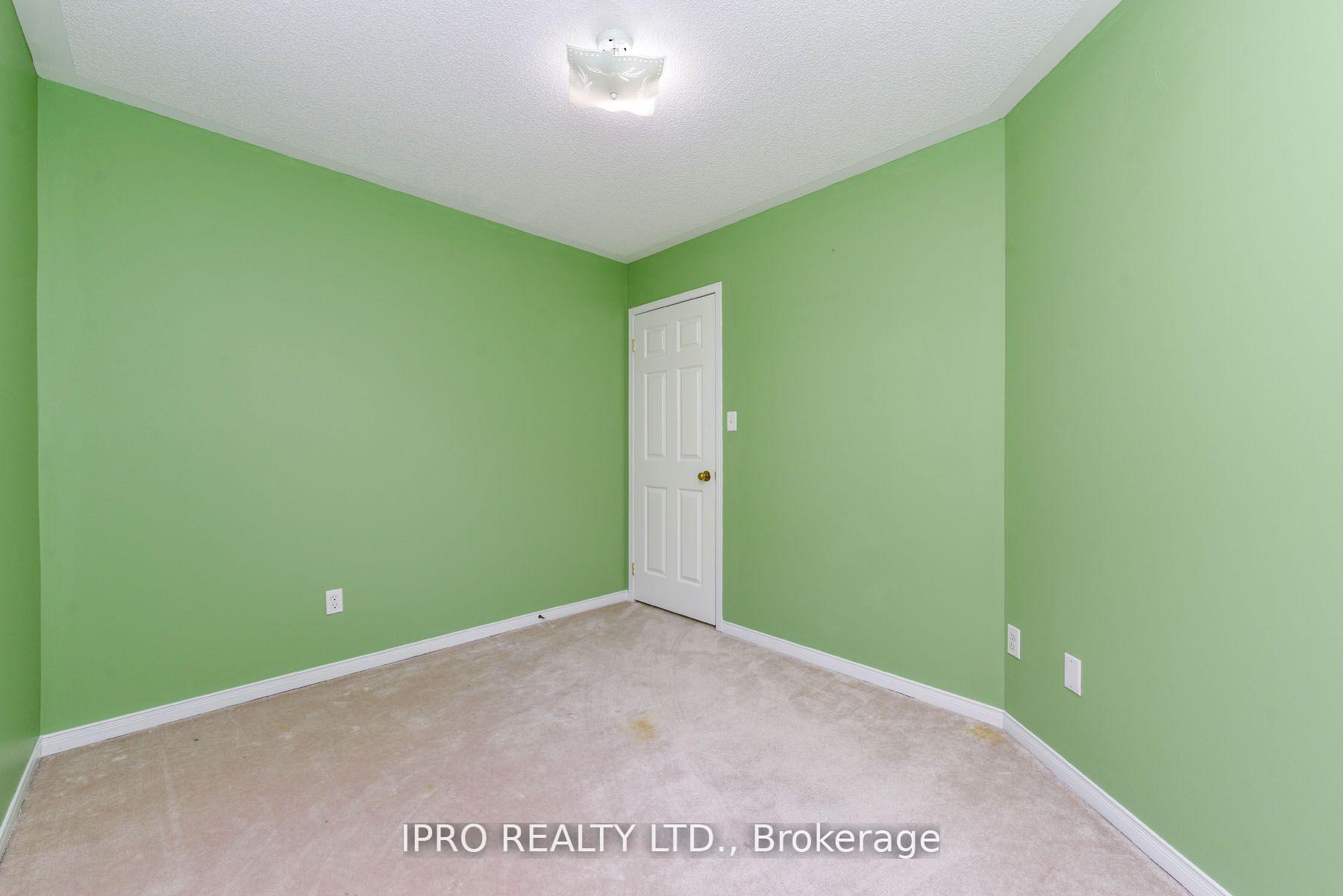 Photo 27 of 209 Checkerberry Crescent, Brampton, Sandringham-Wellington — HOMEH