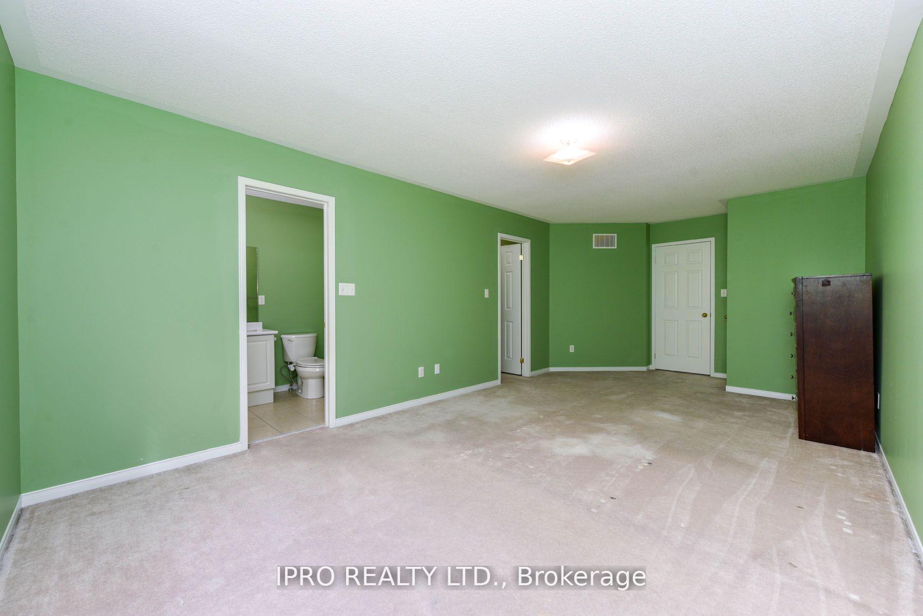 Photo 29 of 209 Checkerberry Crescent, Brampton, Sandringham-Wellington — HOMEH