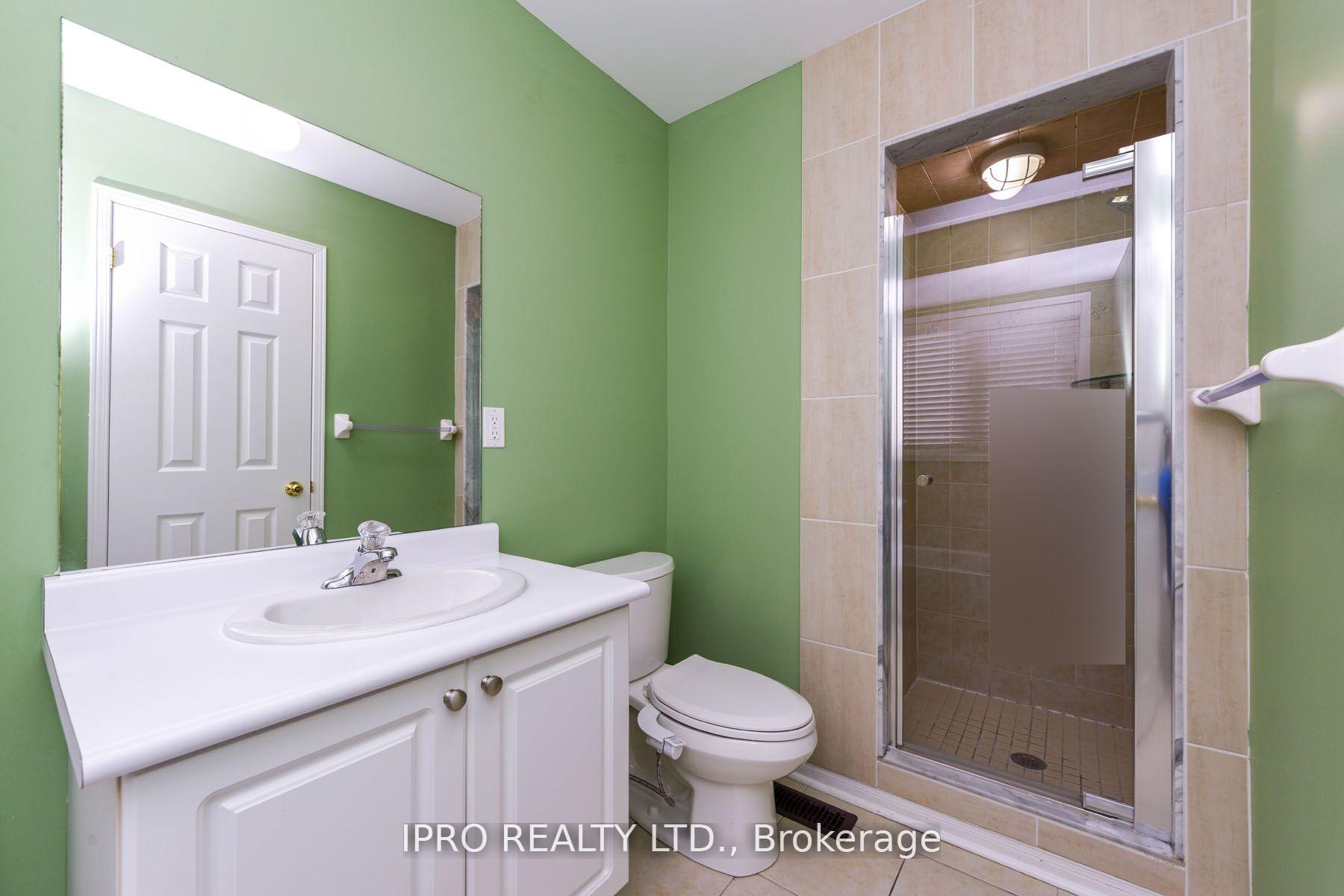 Photo 33 of 209 Checkerberry Crescent, Brampton, Sandringham-Wellington — HOMEH