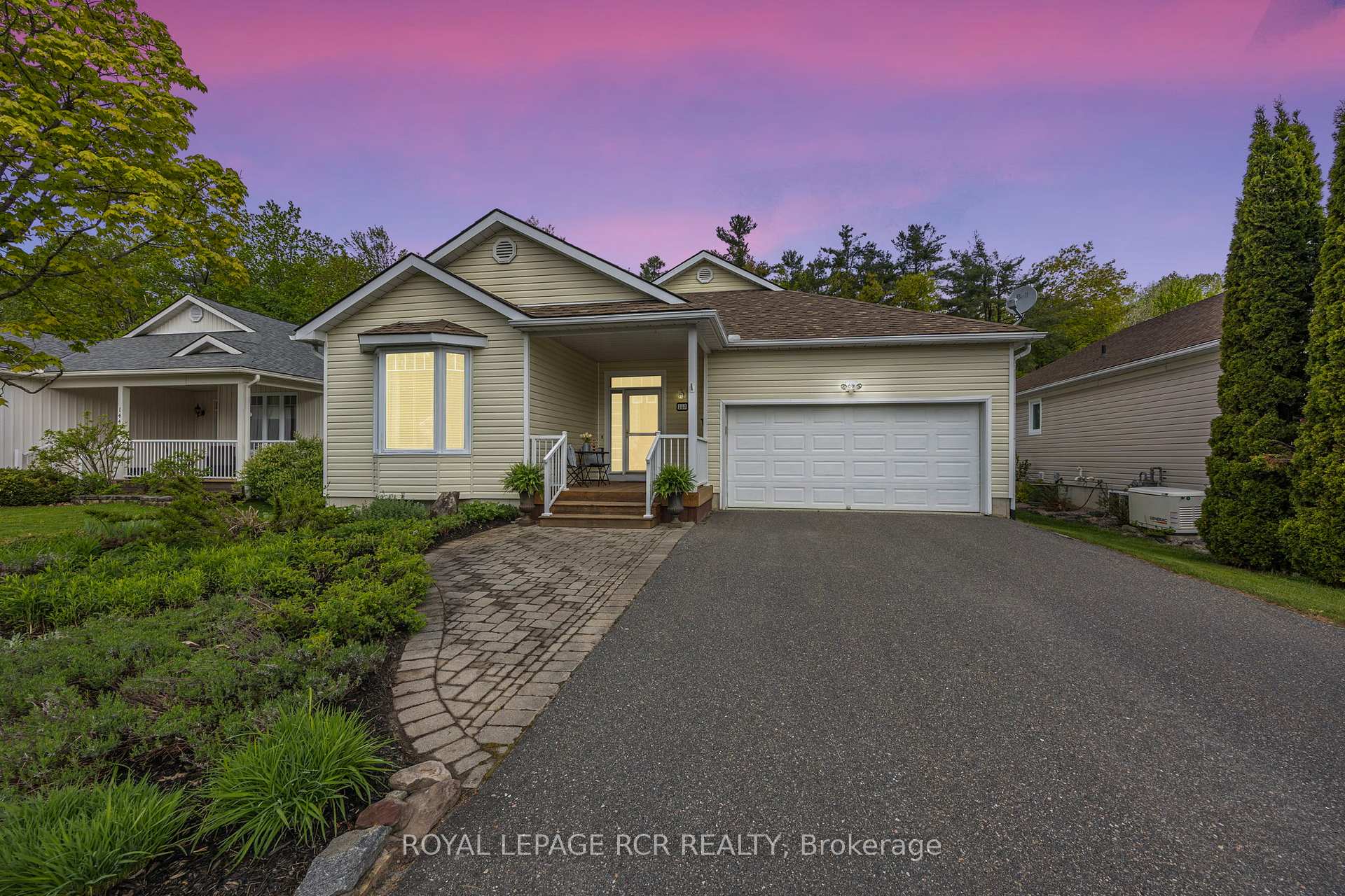 Front of 150 Hedgewood Lane