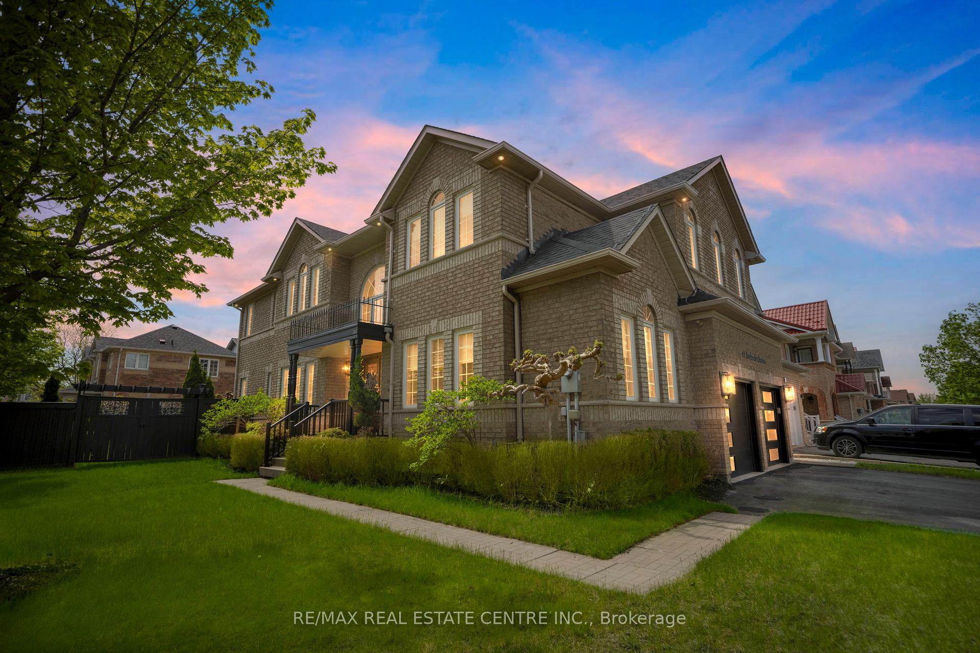 Photo 4 of 41 Avalanche Crescent, Brampton, Bram East — HOMEH