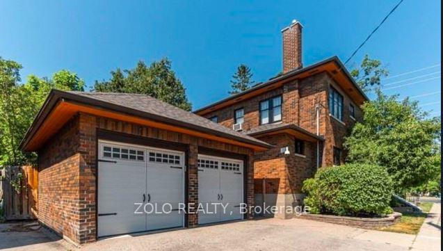 Front of 512 Simcoe Street N