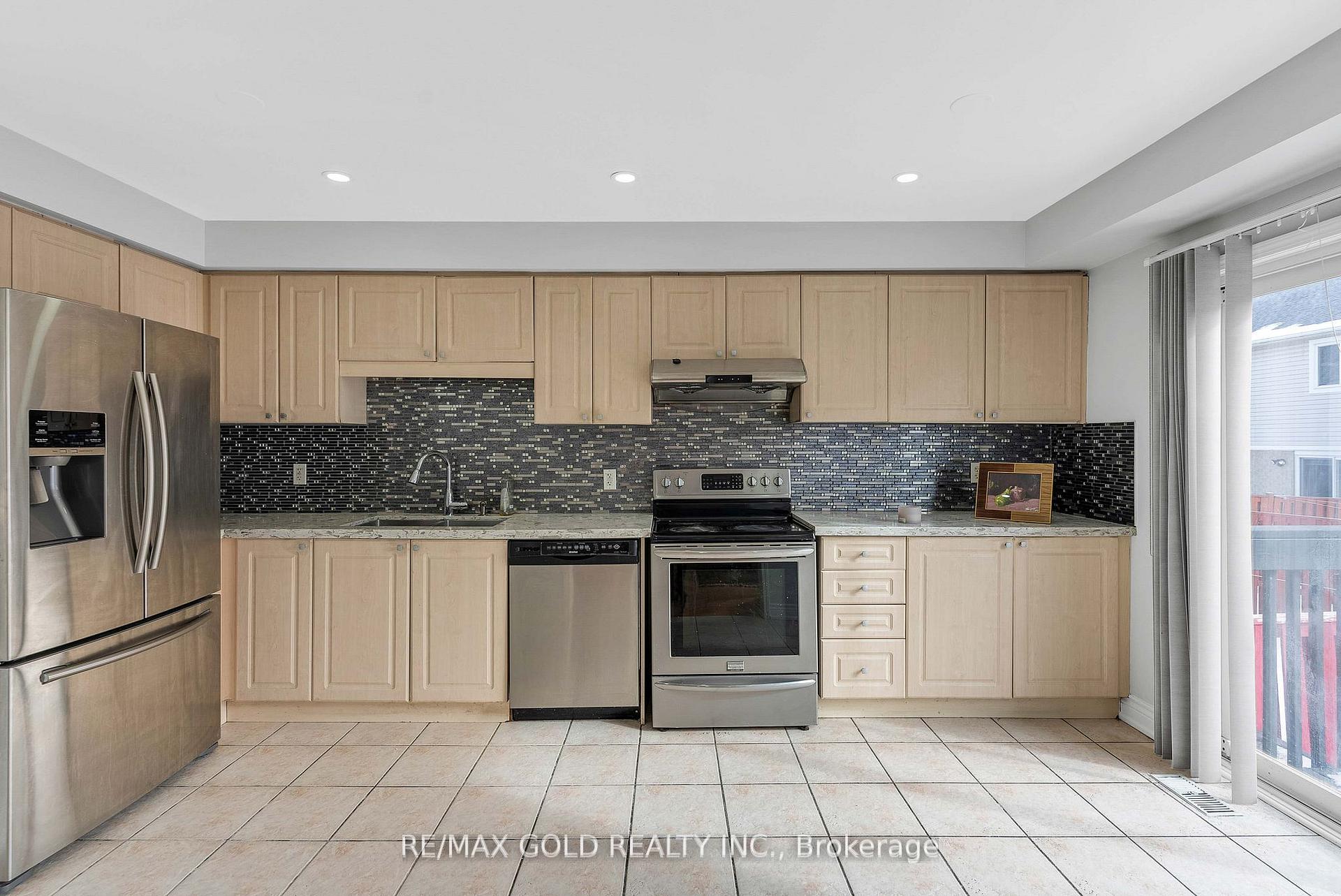 Photo 8 of 37 Keats Terrace, Brampton, Fletcher's Meadow — HOMEH